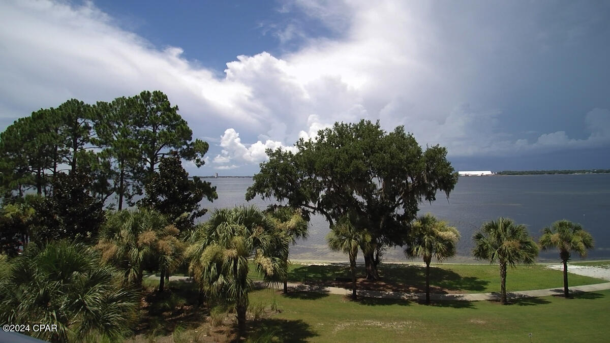 Image 50 For 2400 Grandiflora Boulevard 1003