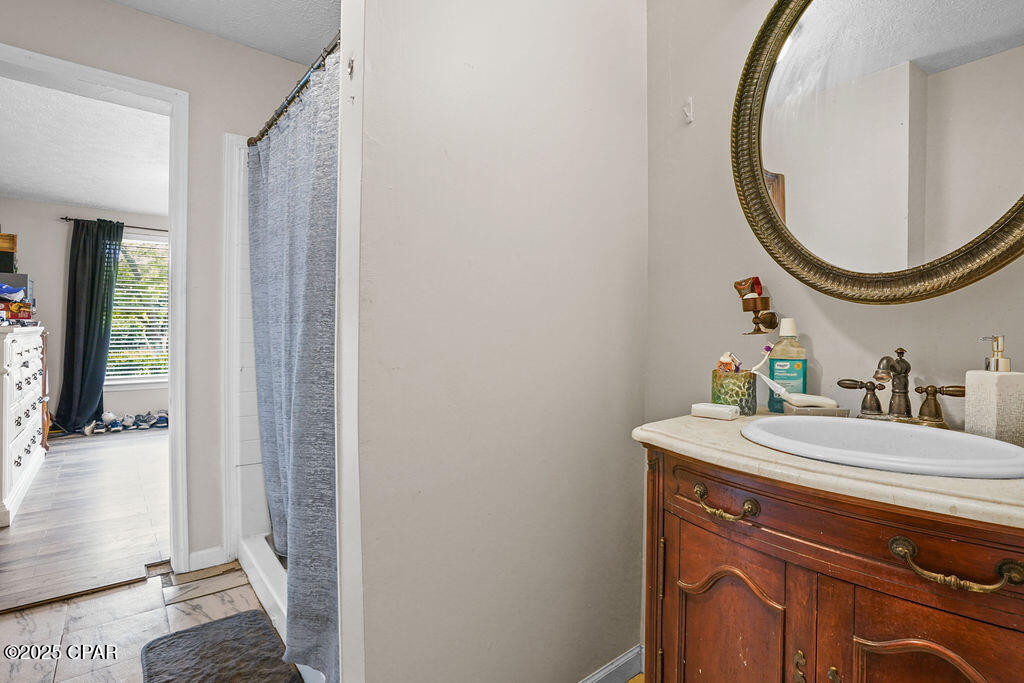 Image 20 For 723 Sewell Farms Road