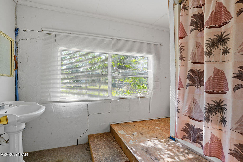 Image 34 For 723 Sewell Farms Road