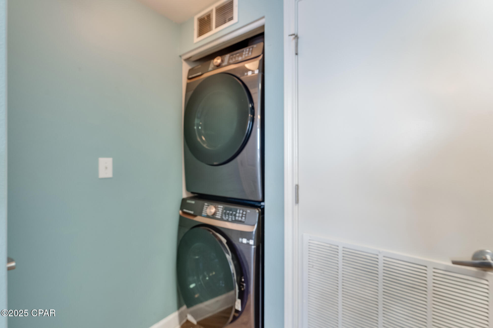 Image 24 For 9900 Thomas Drive  1110