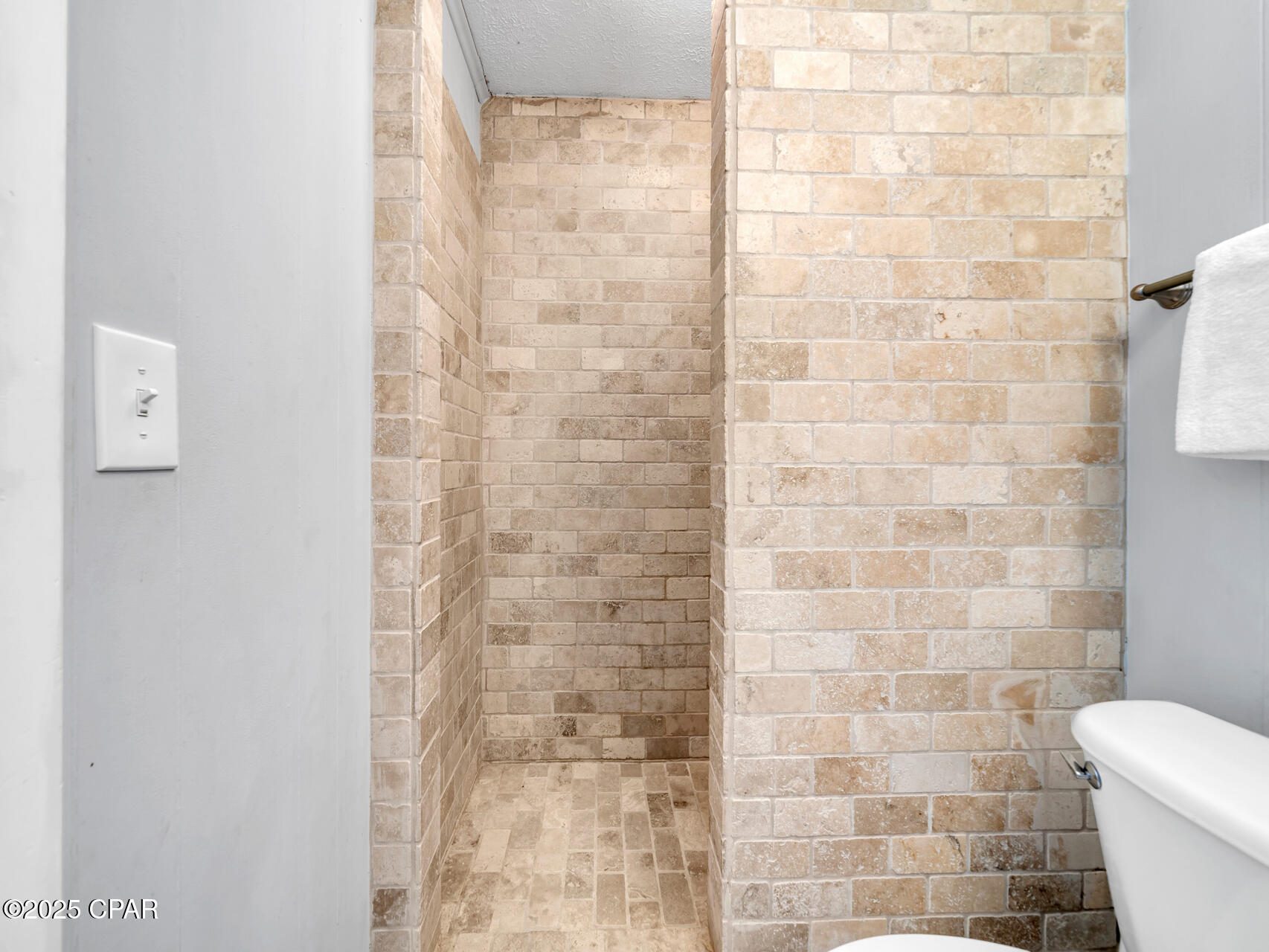 Image 24 For 125 Malaga Place