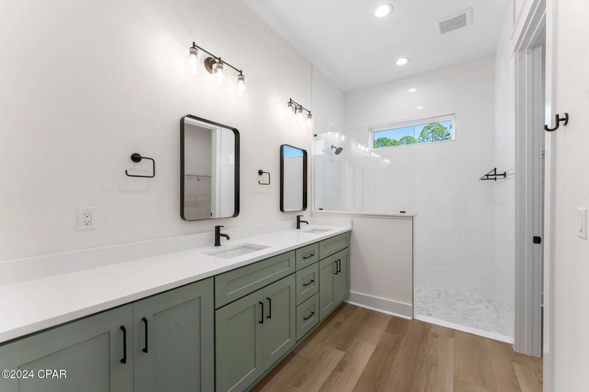 Image 6 For 109 Johns Island Way