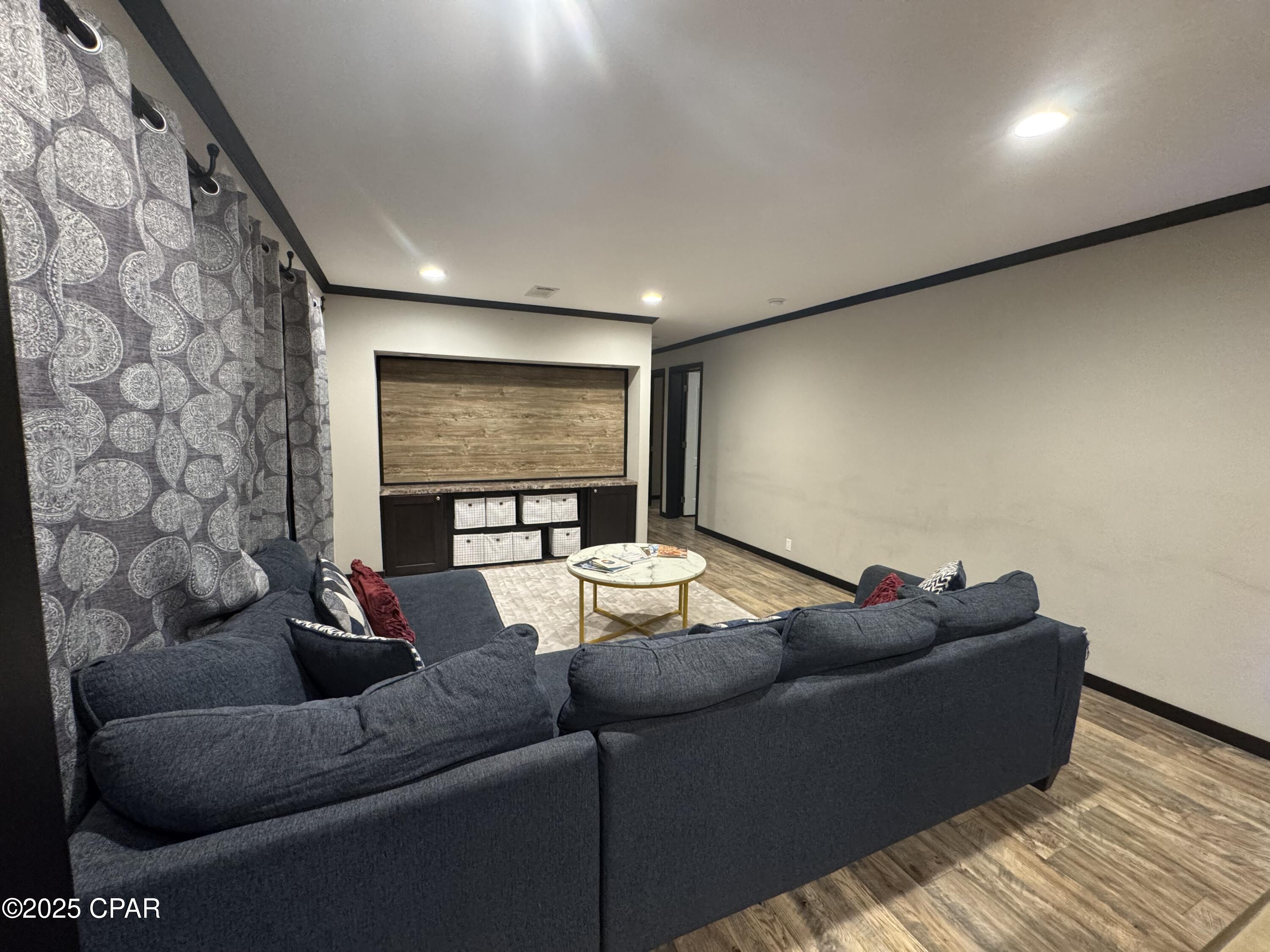 Image 11 For 7031 Hamilton Road