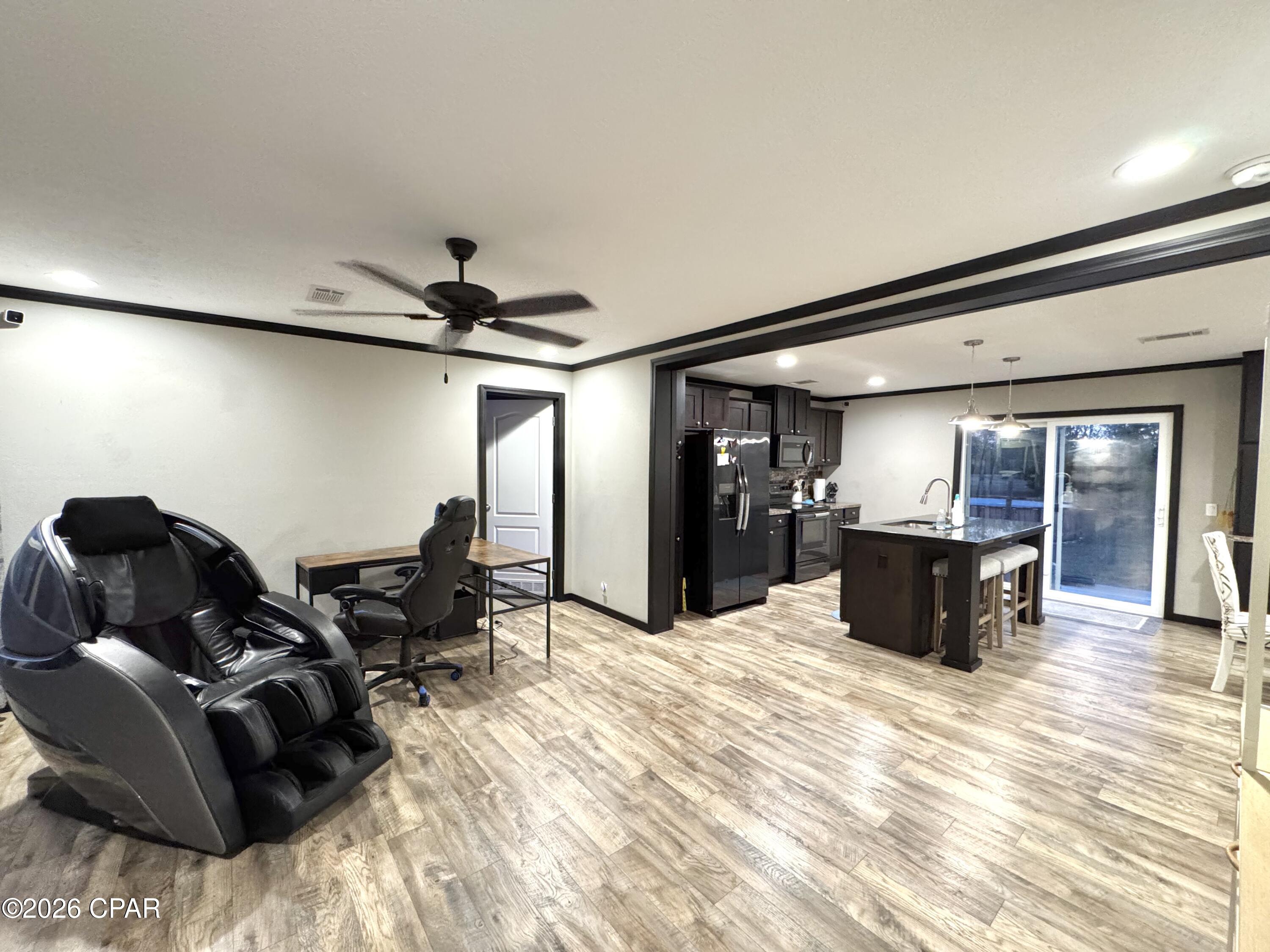 Image 2 For 7031 Hamilton Road