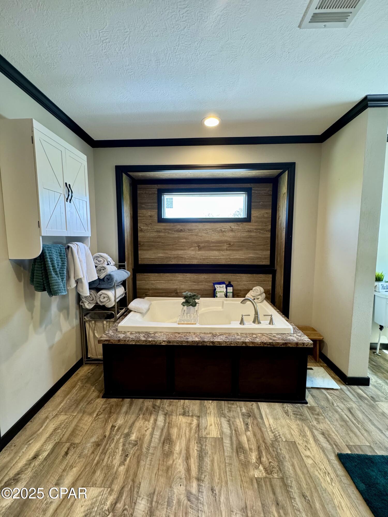 Image 20 For 7031 Hamilton Road