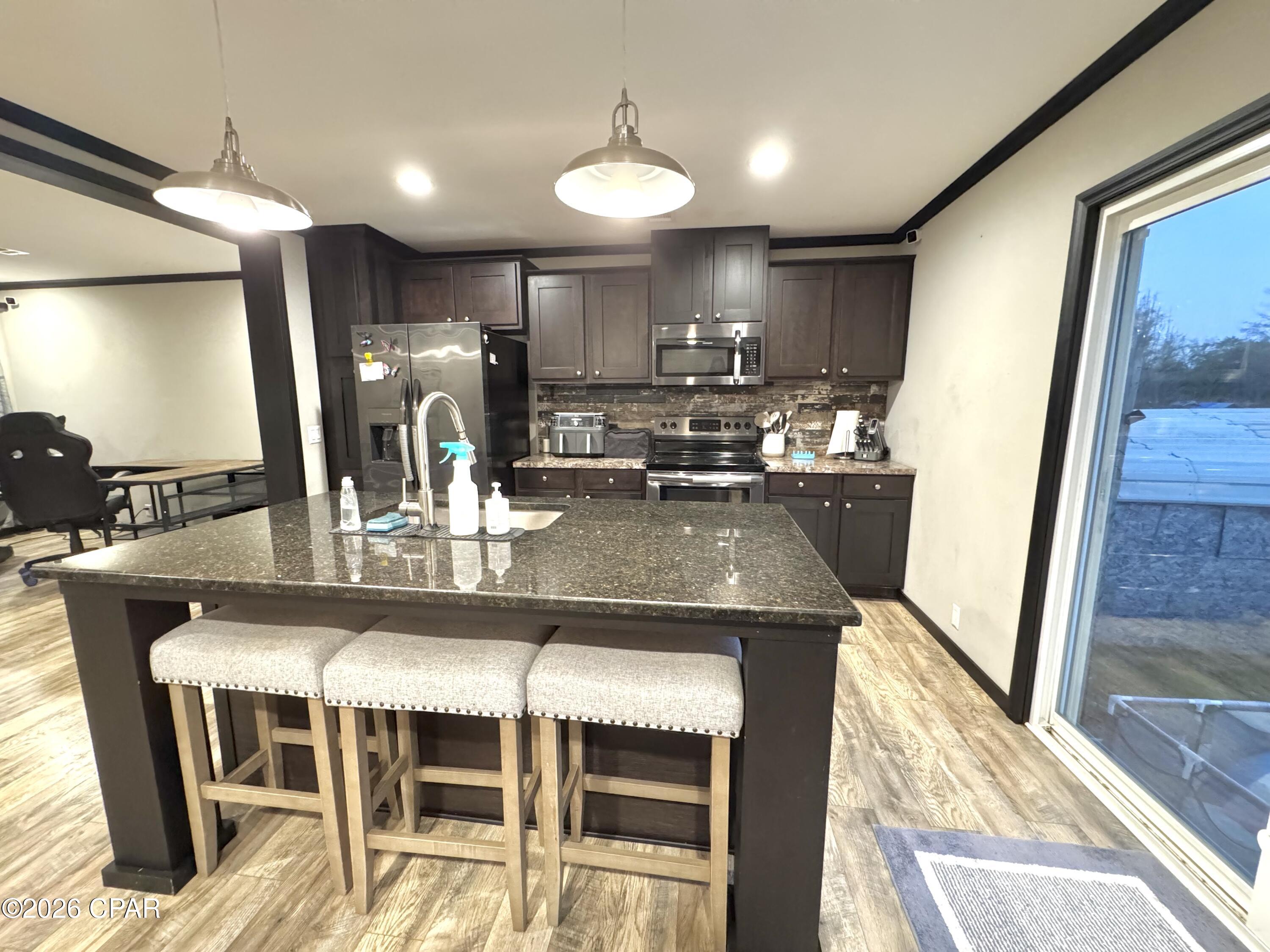 Image 3 For 7031 Hamilton Road