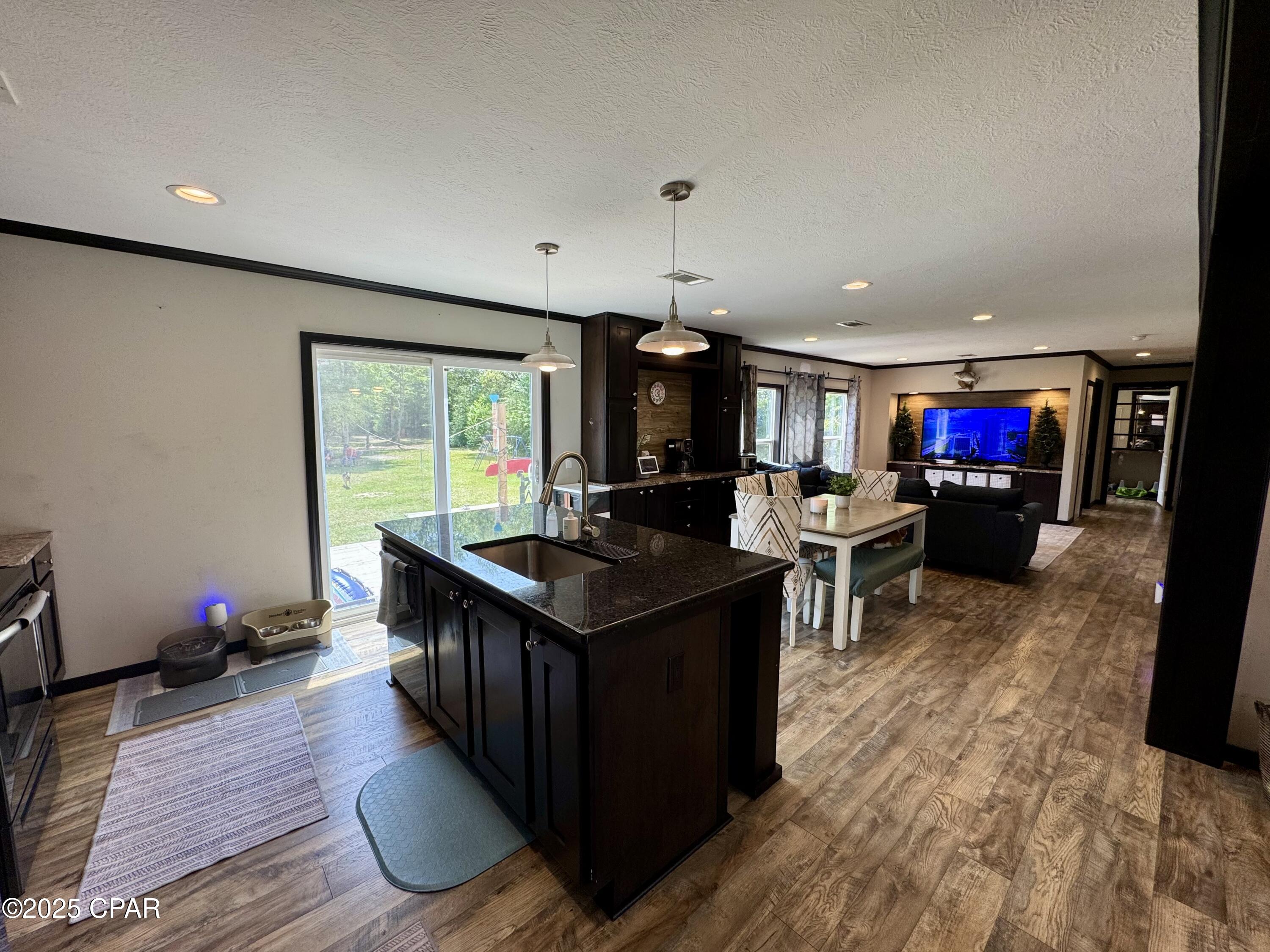 Image 8 For 7031 Hamilton Road