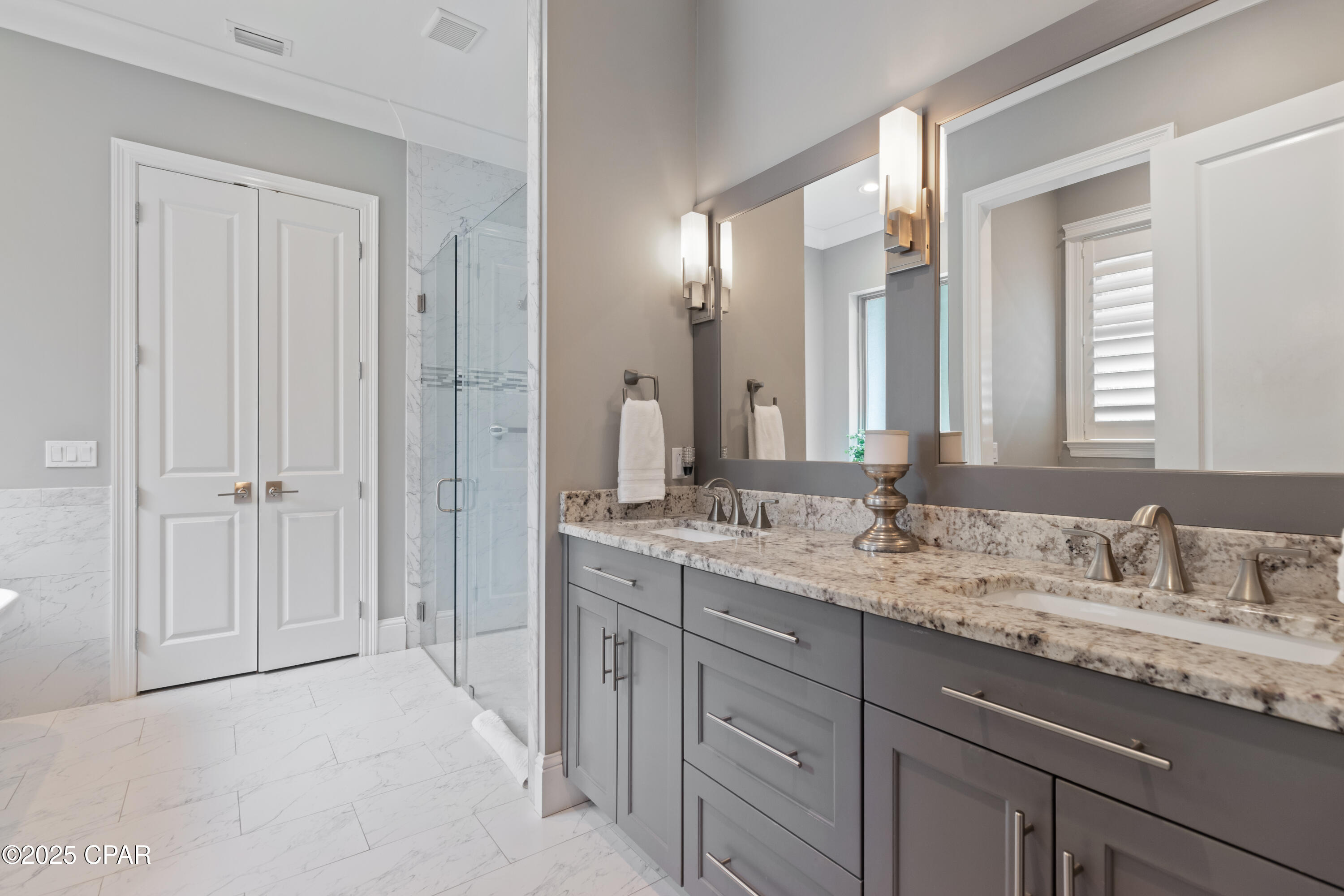 Image 23 For 435 Bay Shore Drive