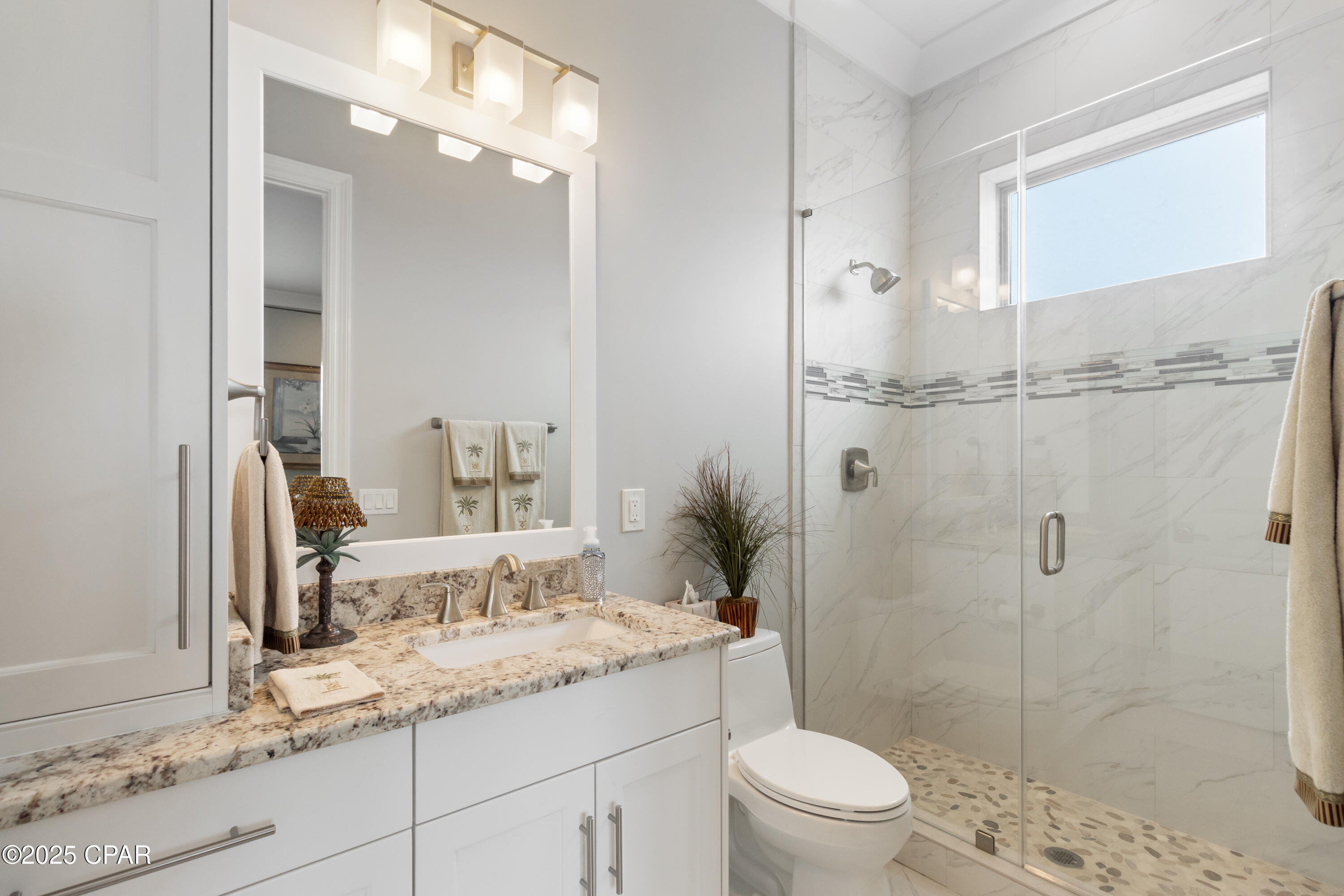 Image 40 For 435 Bay Shore Drive