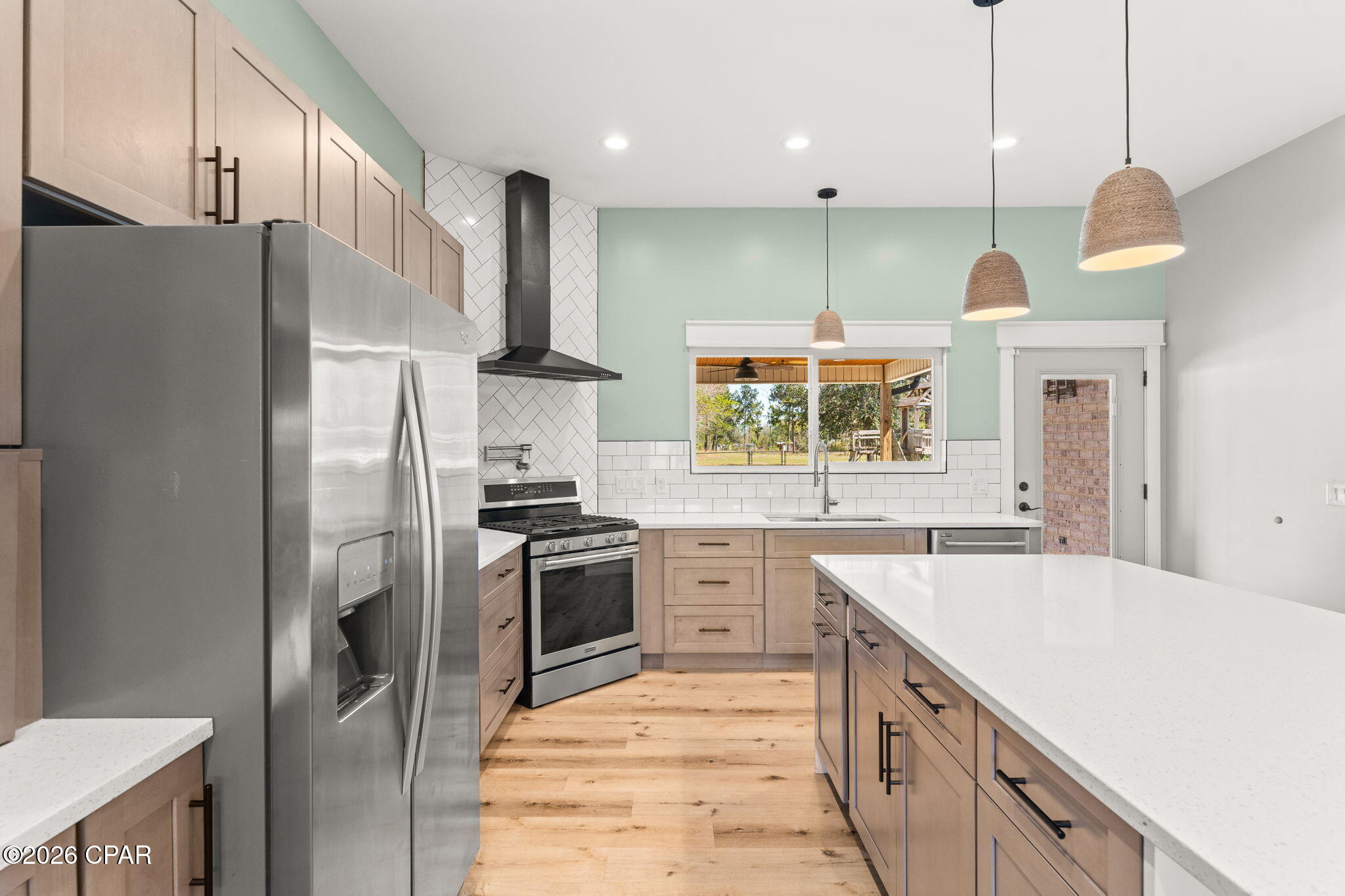 Listing photo id 12 for 5714 Maude Road