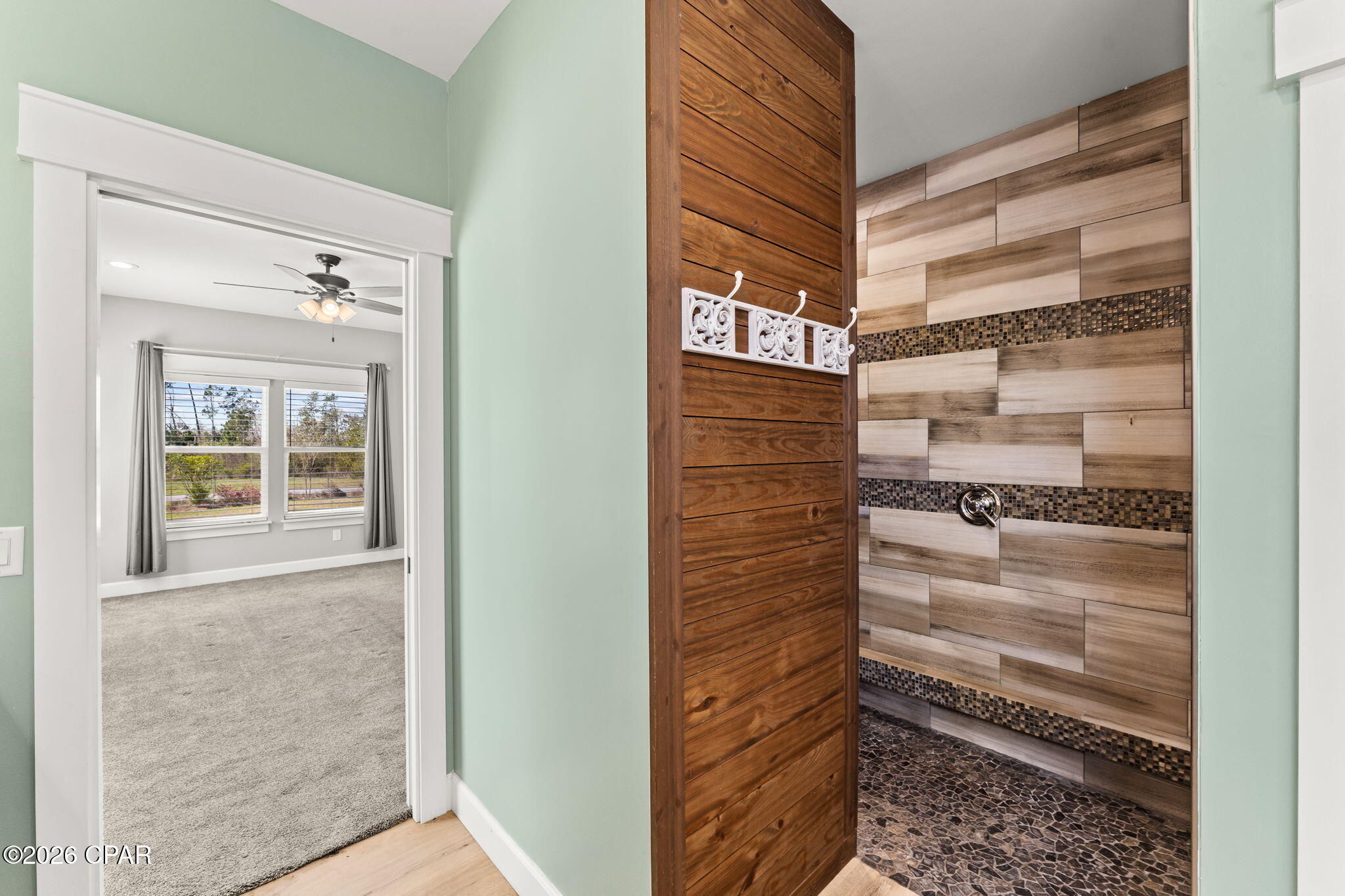 Listing photo id 24 for 5714 Maude Road