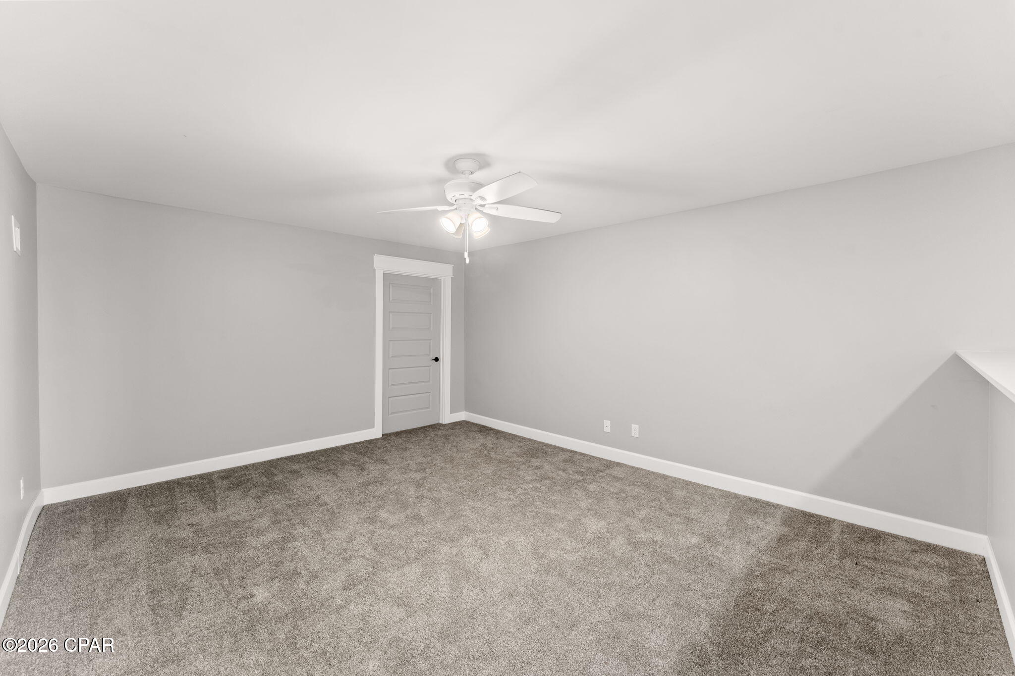 Listing photo id 32 for 5714 Maude Road