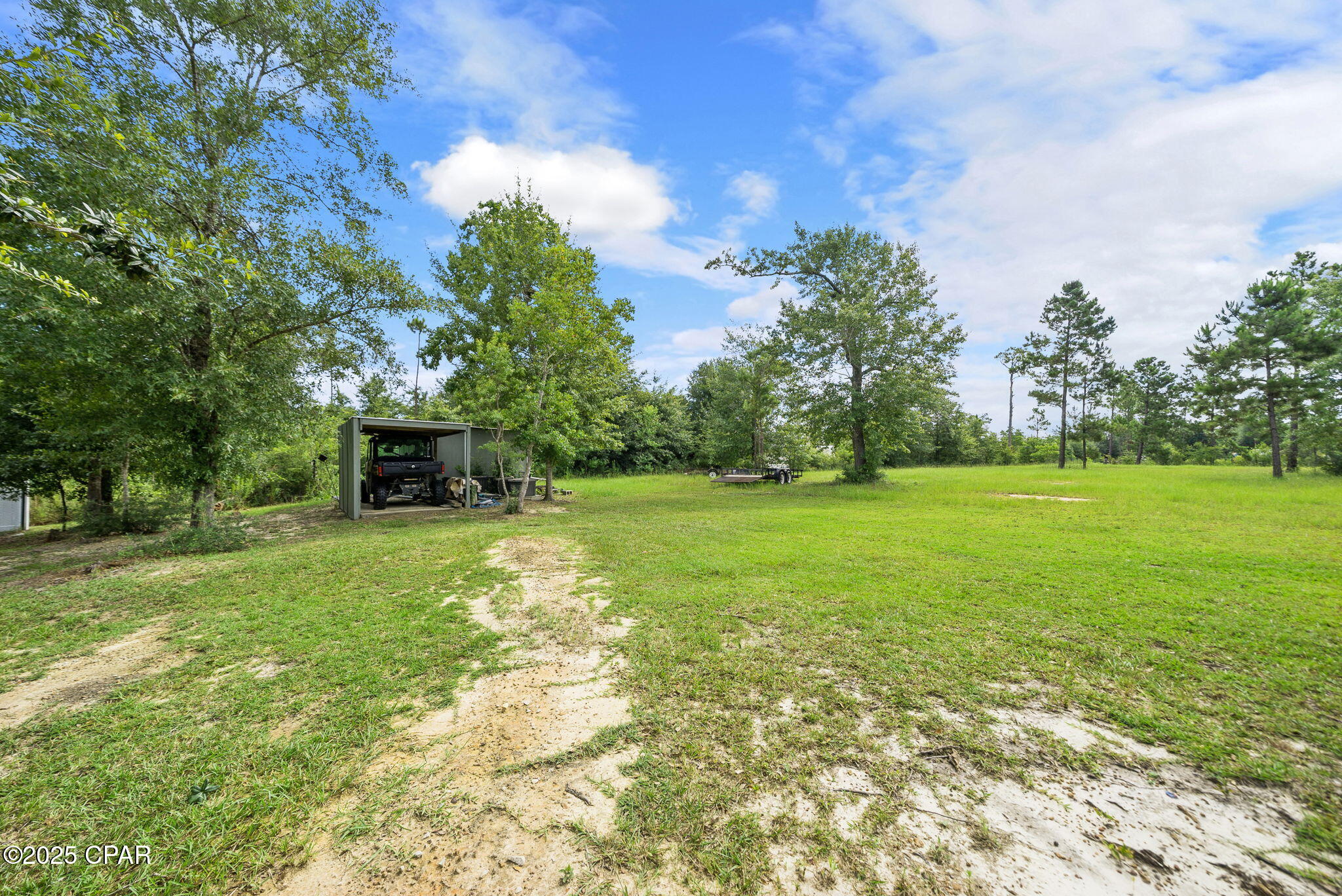 Listing photo id 48 for 5714 Maude Road