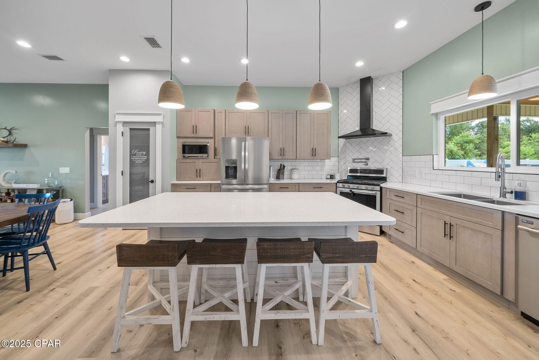 Image 5 For 5714 Maude Road