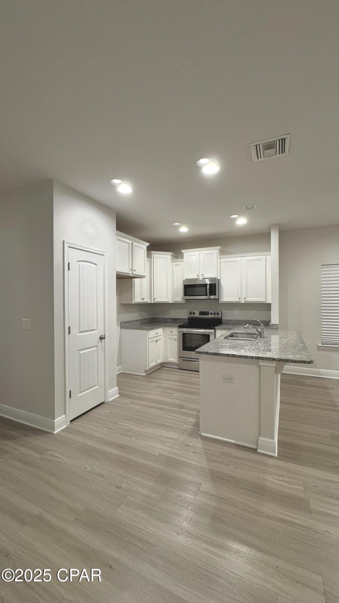 Image 14 For 1868 Pointe Drive