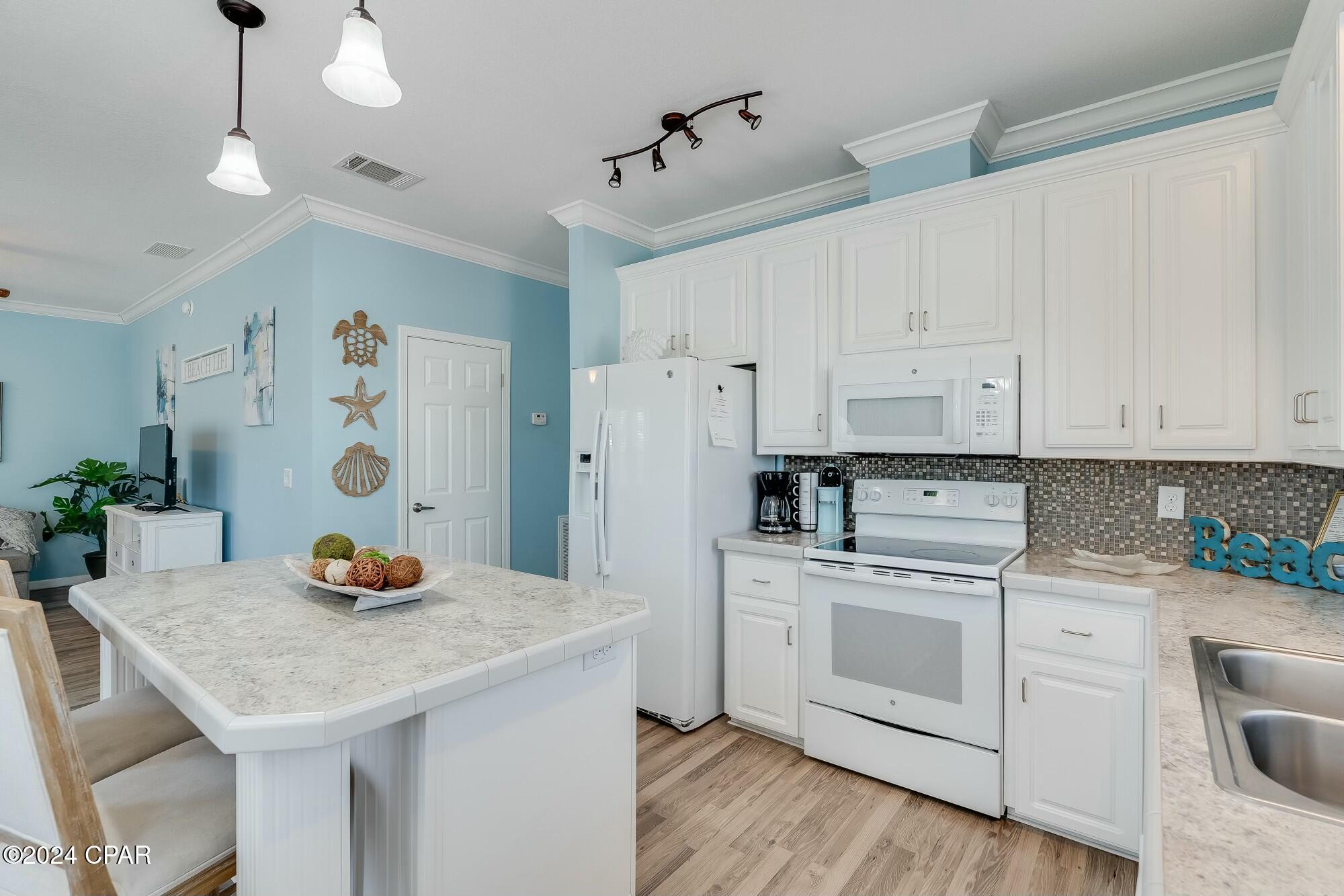 Image 19 For 313 Laureno Place