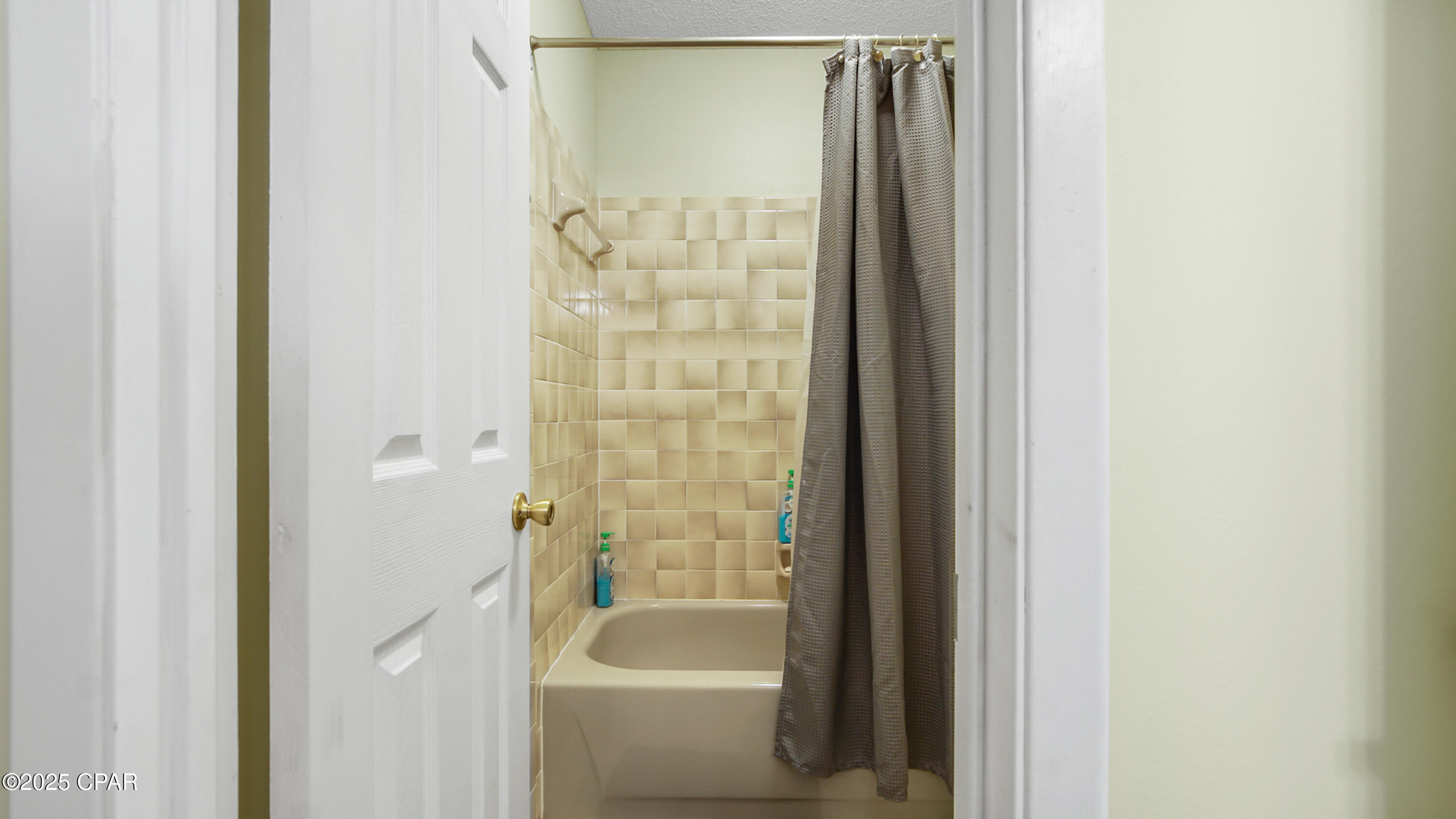 Image 36 For 258 Wava Avenue