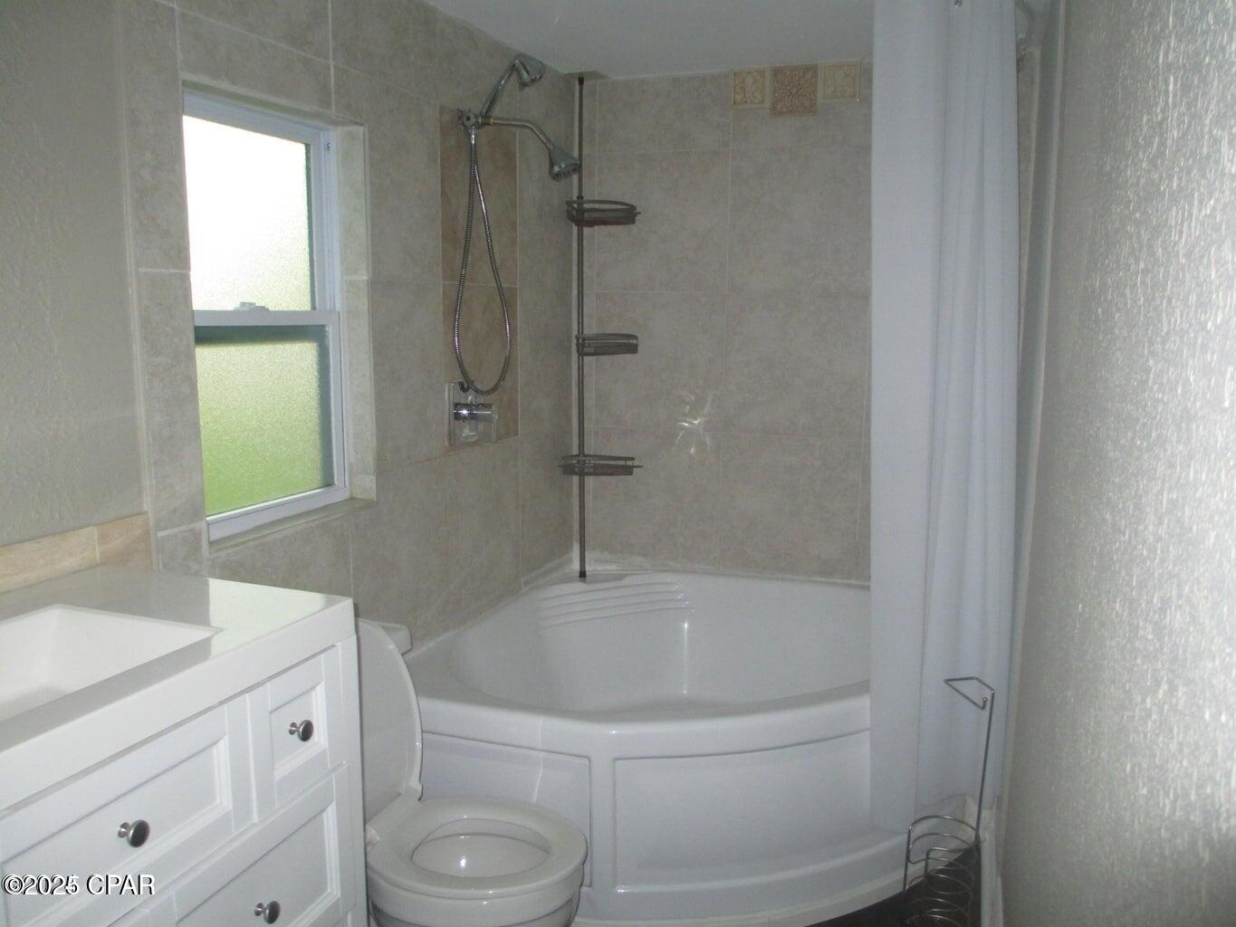 Image 4 For 3020 Selma Avenue