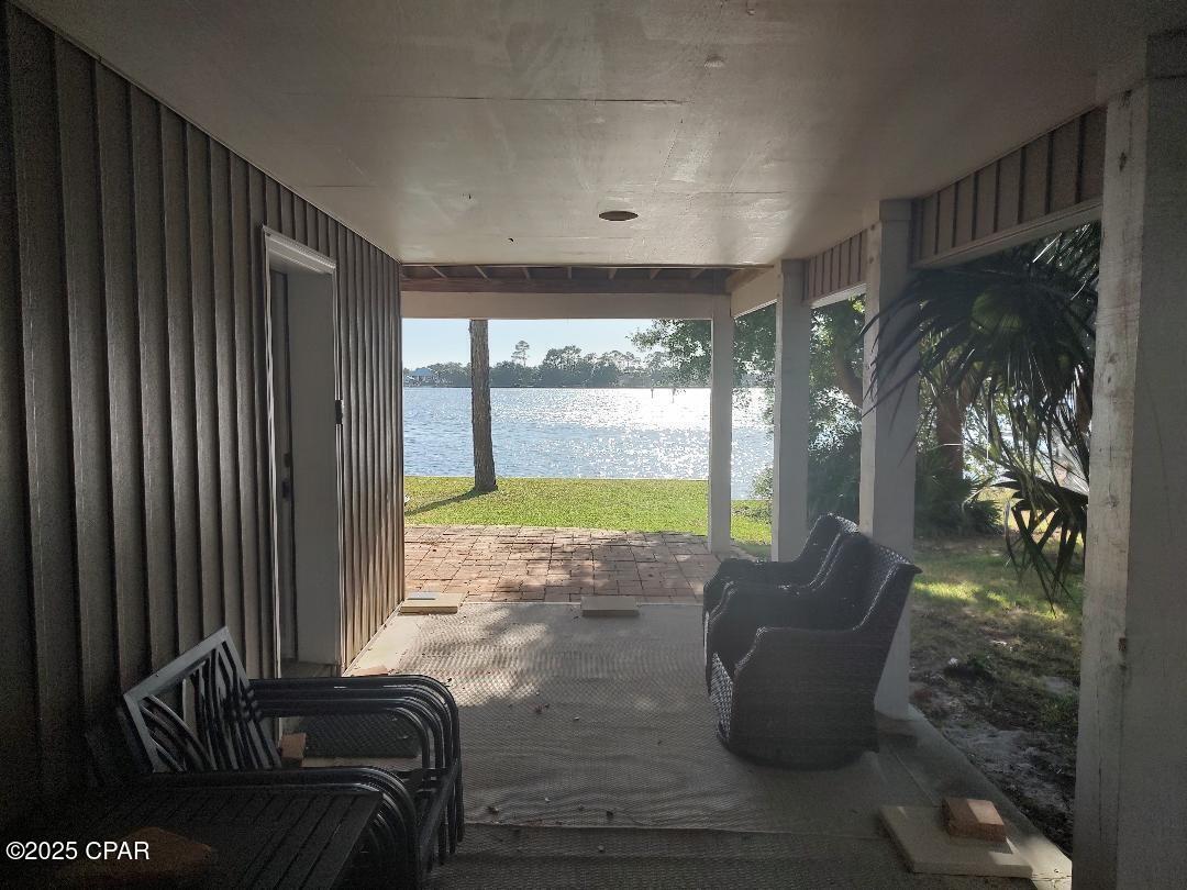 Image 3 For 5833 Lagoon Drive A