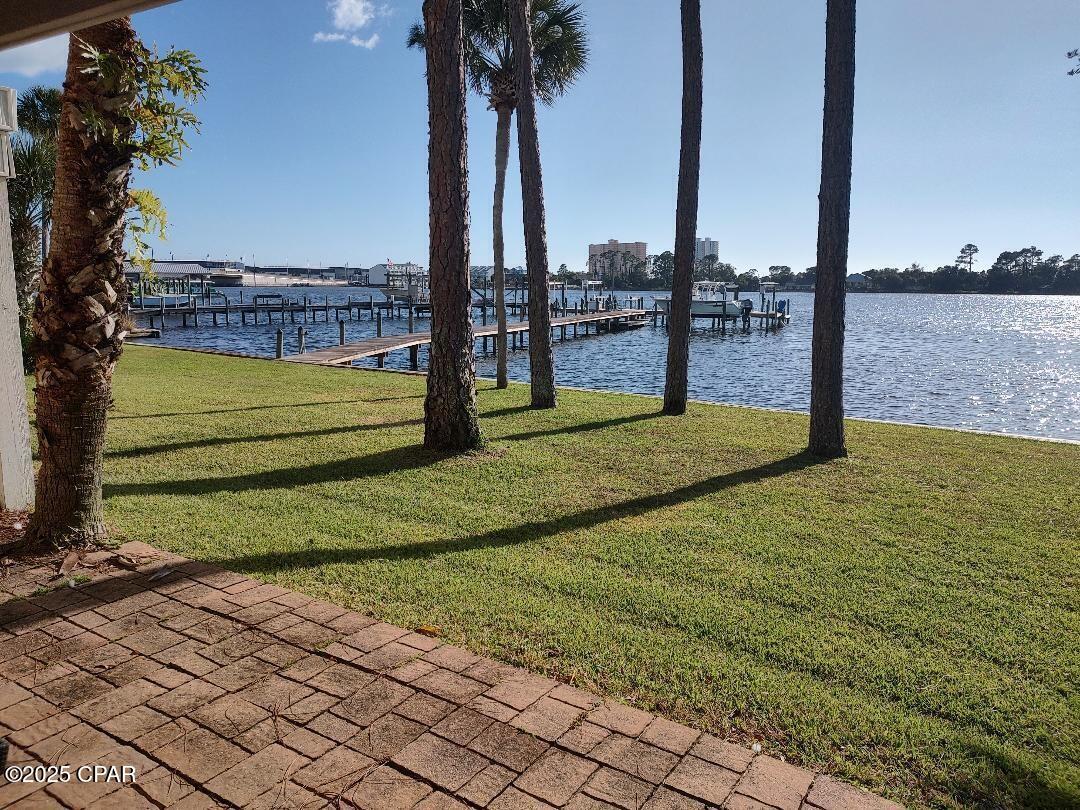 Image 7 For 5833 Lagoon Drive A