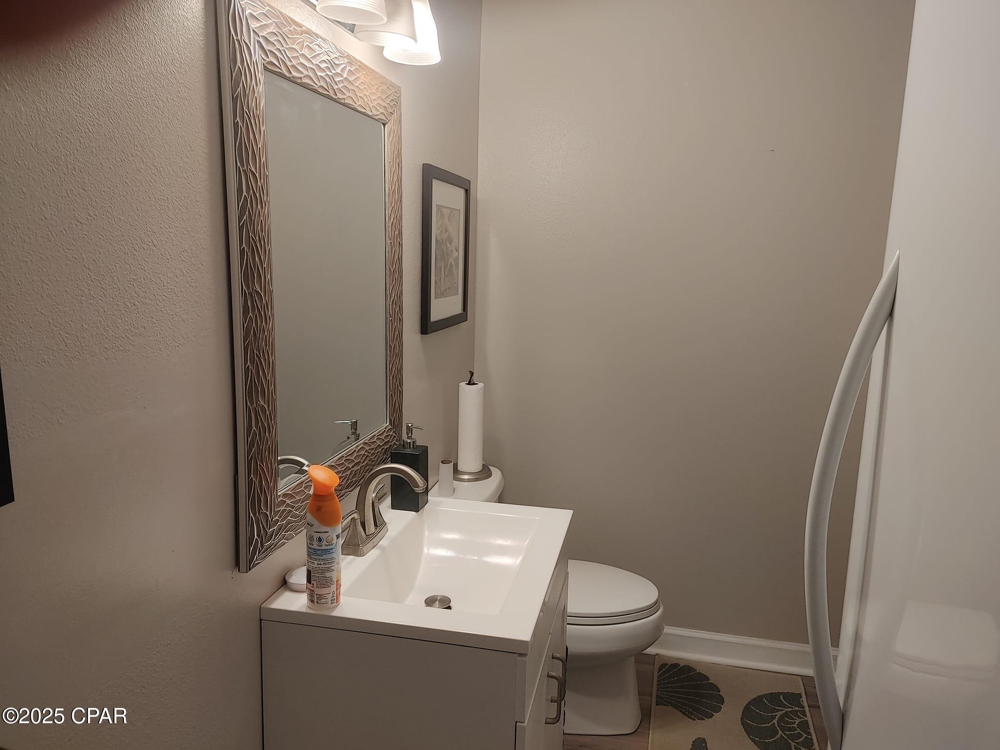 Image 8 For 5833 Lagoon Drive A