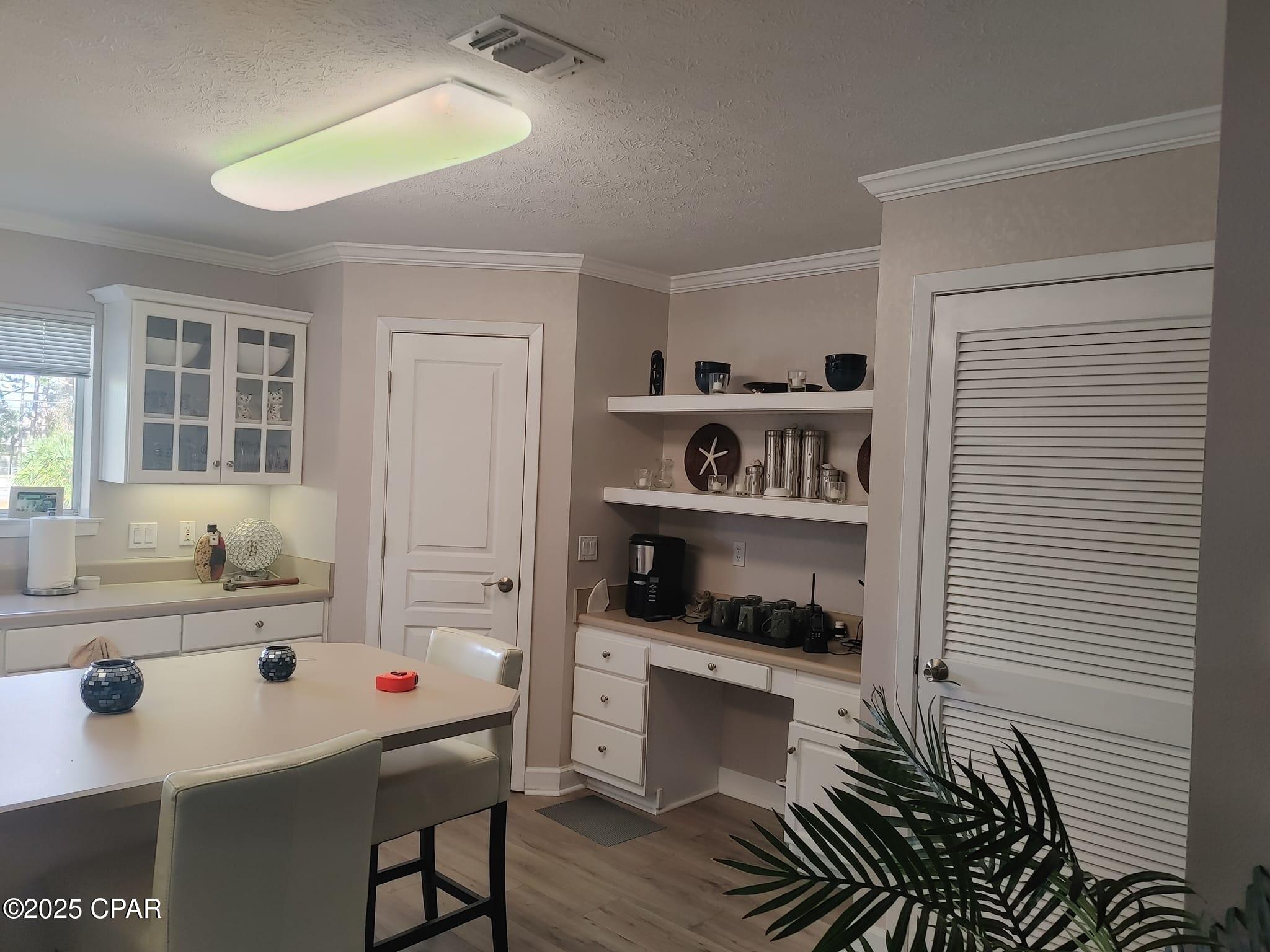 Image 9 For 5833 Lagoon Drive A