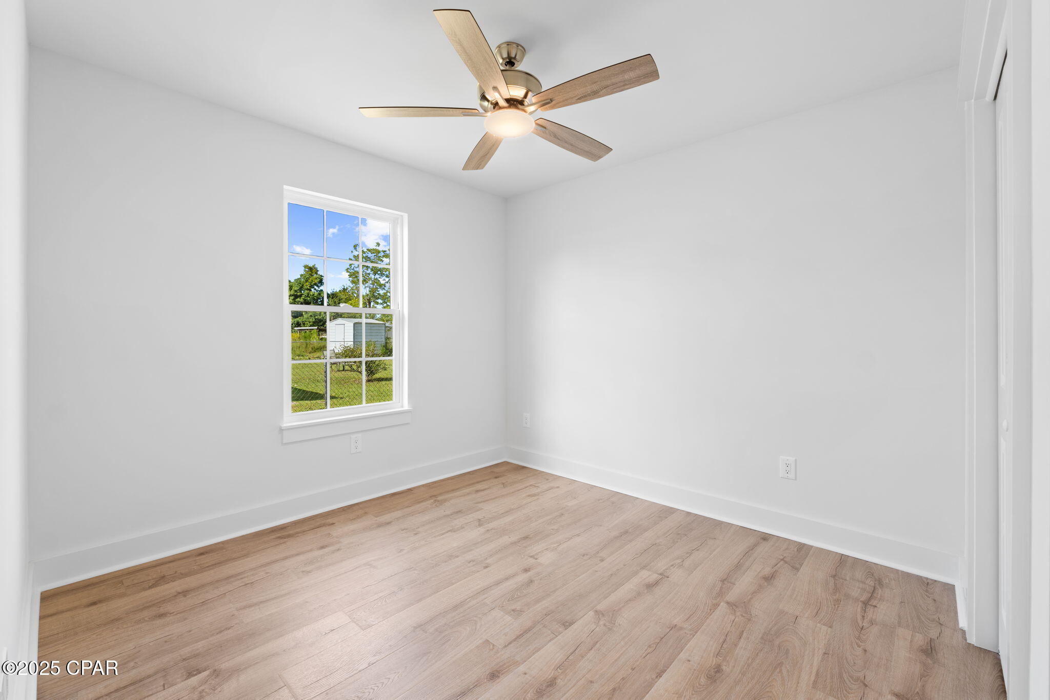 Image 15 For 925 Bonnie Drive