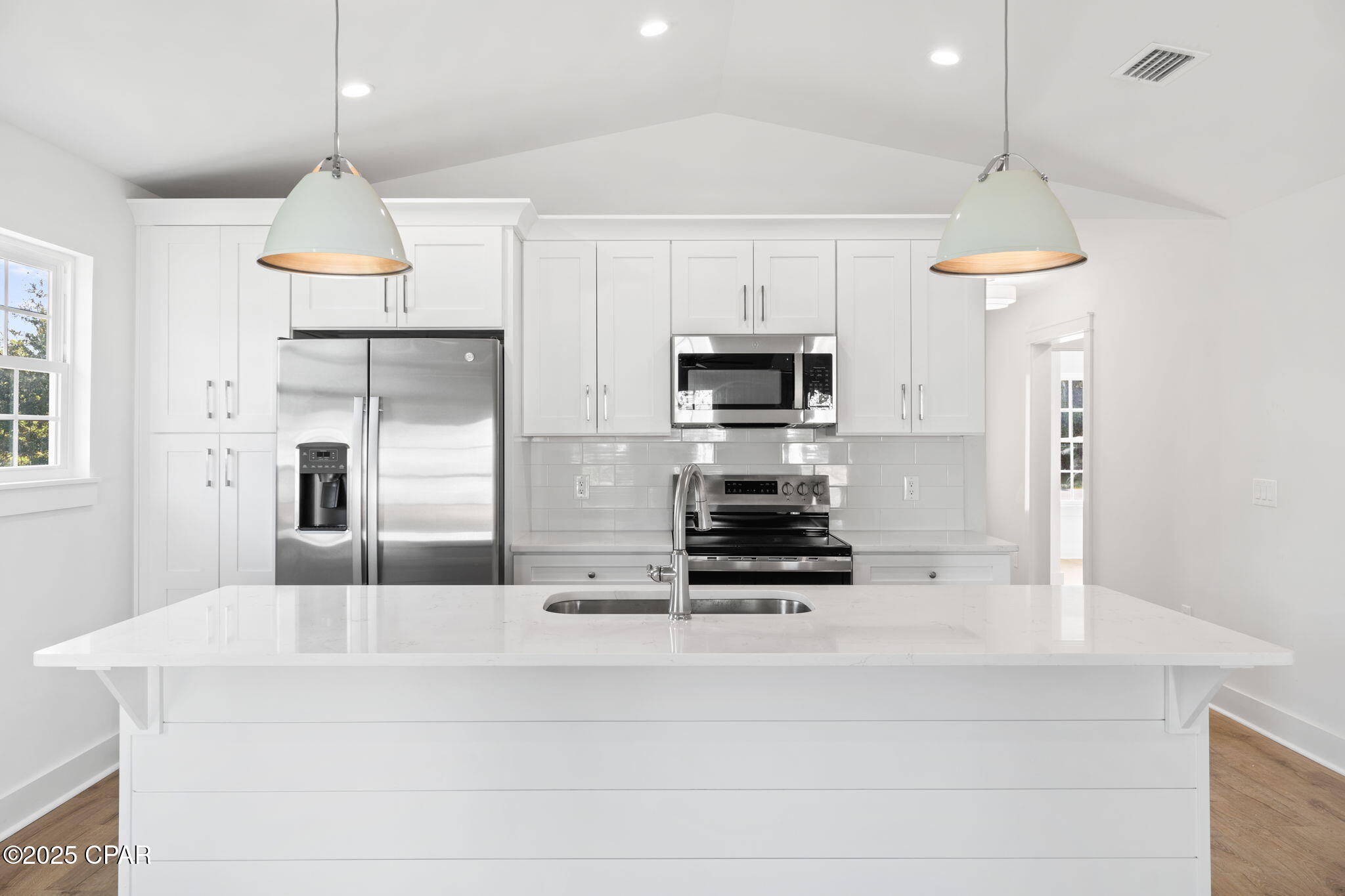 Image 21 For 925 Bonnie Drive