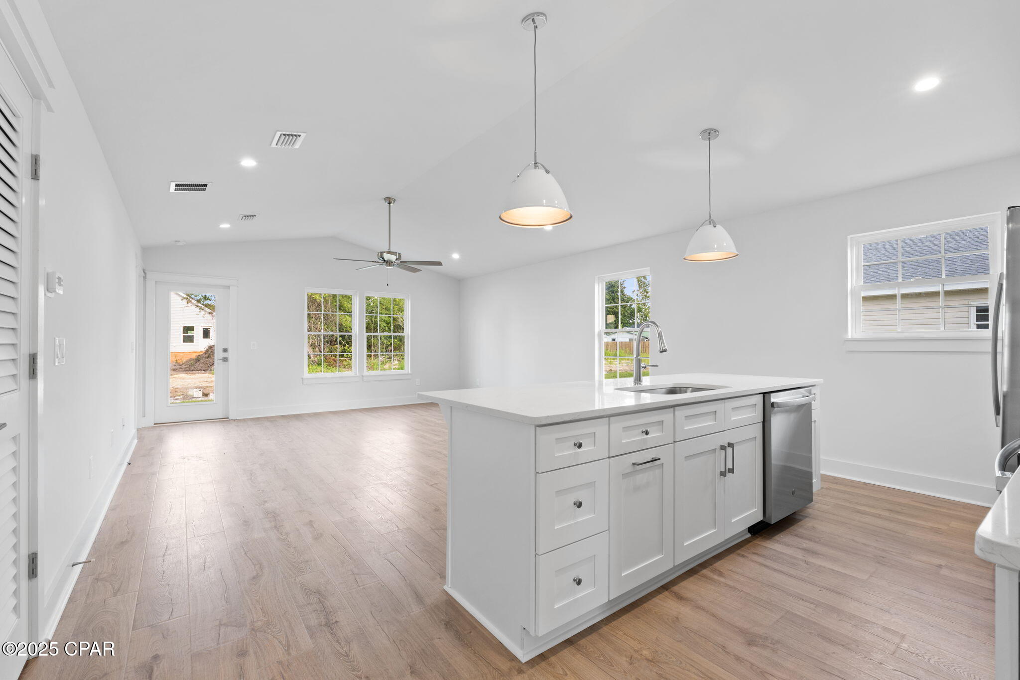 Image 3 For 925 Bonnie Drive