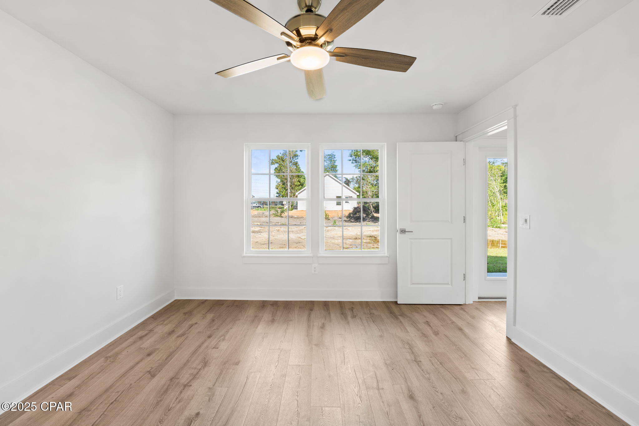 Image 30 For 925 Bonnie Drive