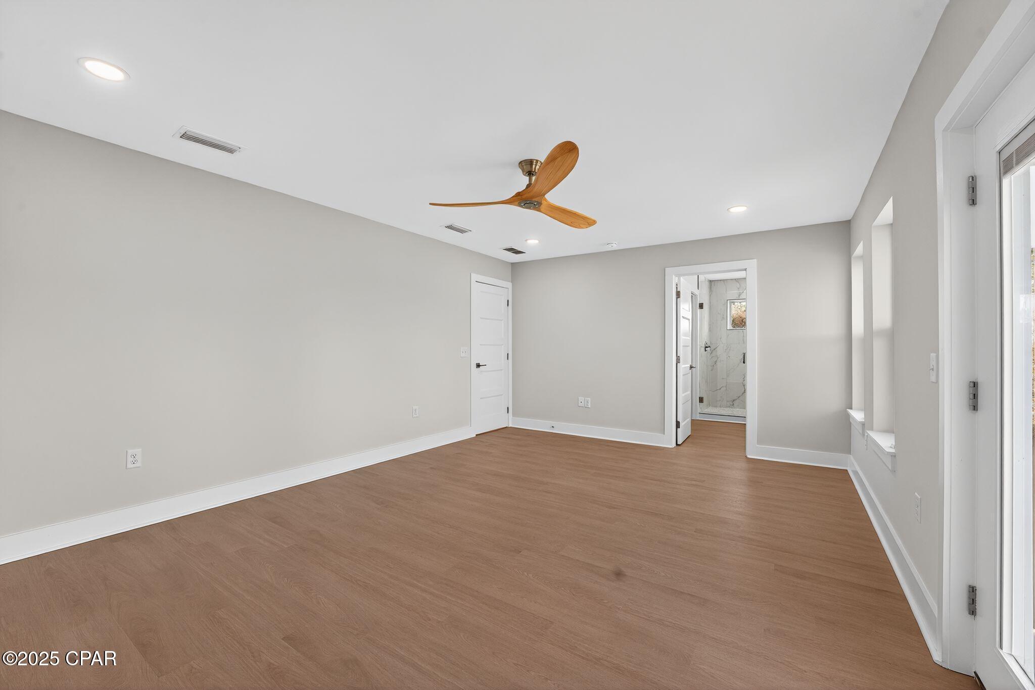 Image 21 For 516 William Way