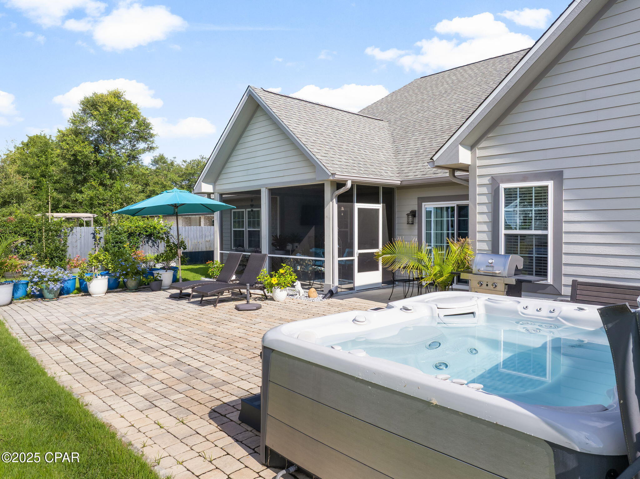 Listing photo id 22 for 130 Lake Merial Boulevard