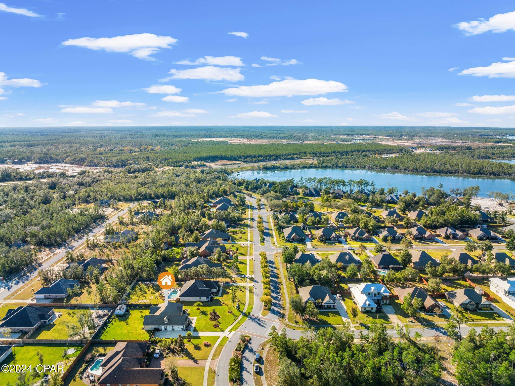 Listing photo id 24 for 130 Lake Merial Boulevard