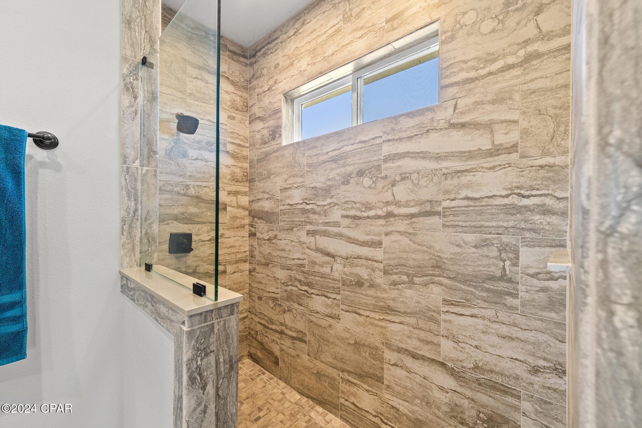 Listing photo id 50 for 130 Lake Merial Boulevard