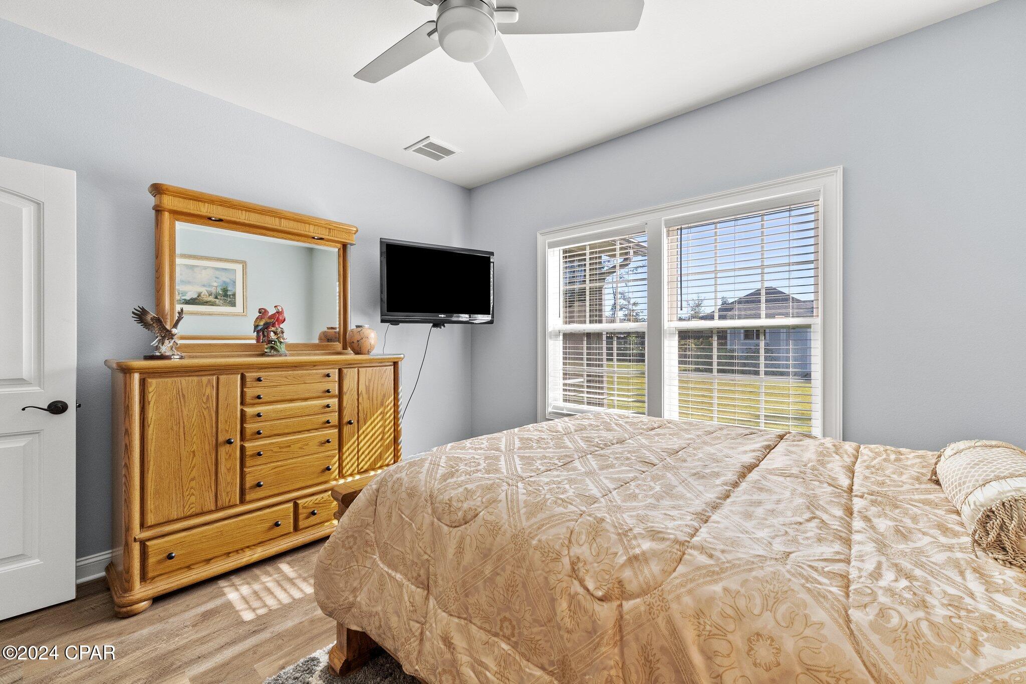 Listing photo id 54 for 130 Lake Merial Boulevard