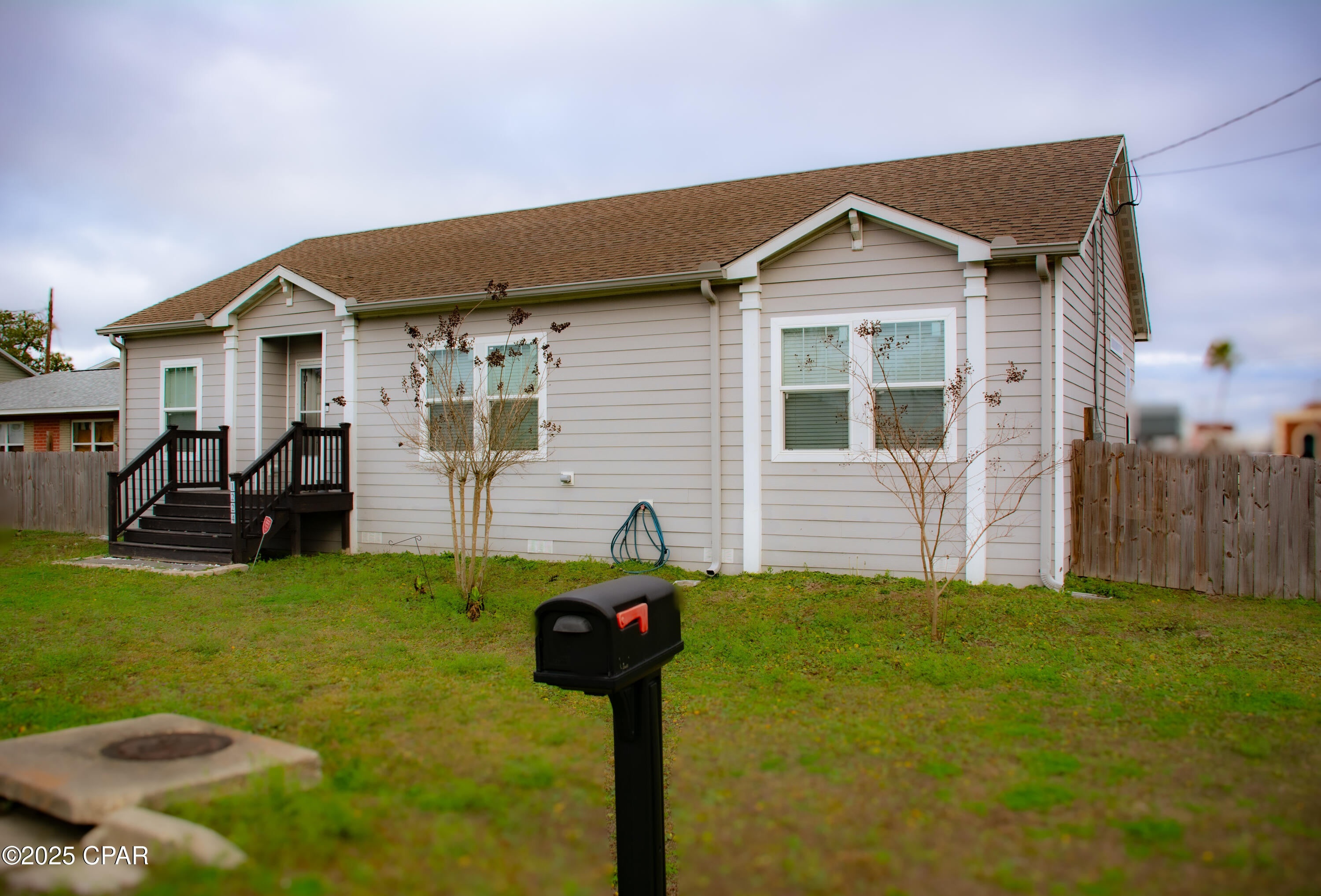 Image 2 For 1224 Grace Avenue