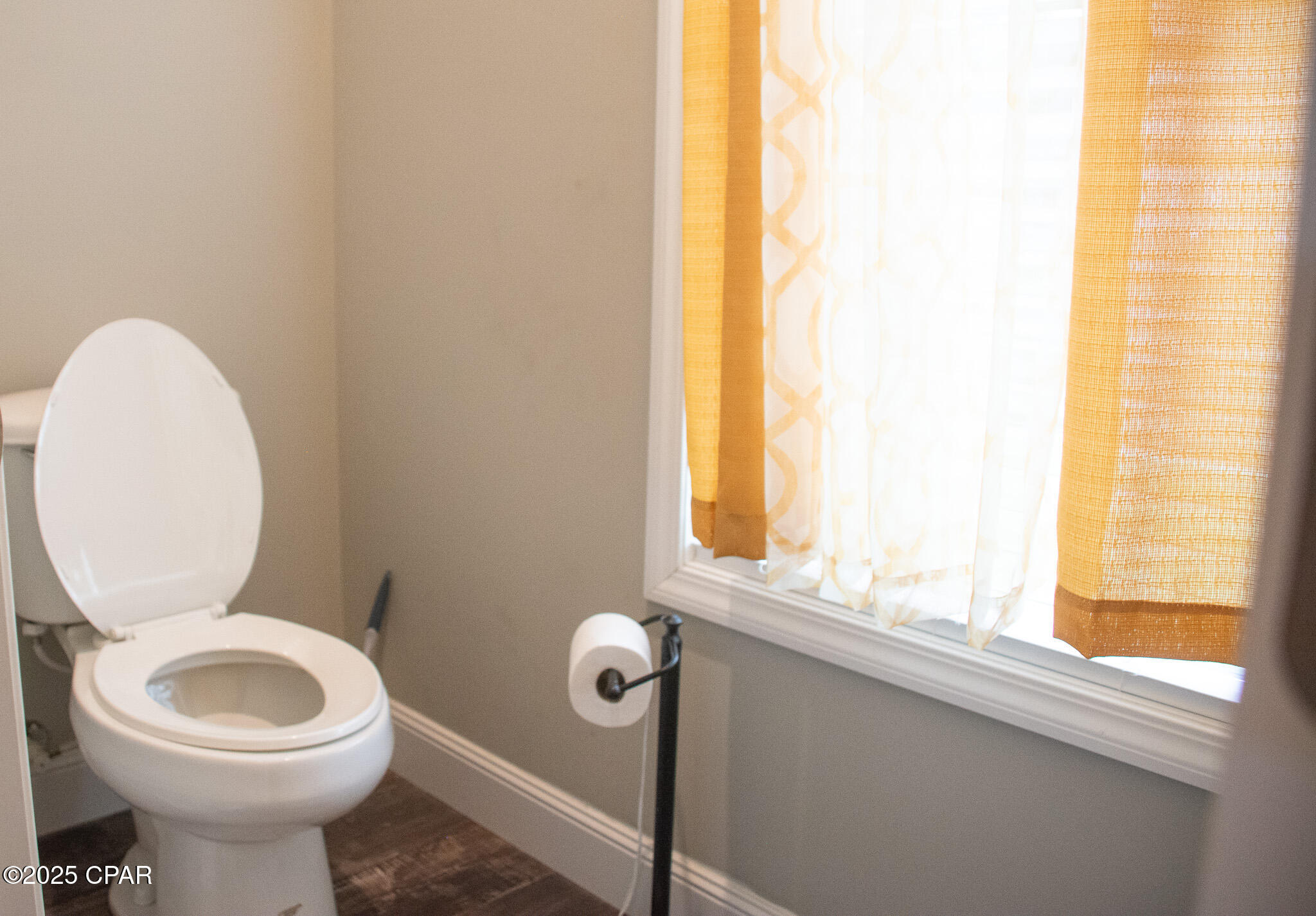 Image 20 For 1224 Grace Avenue