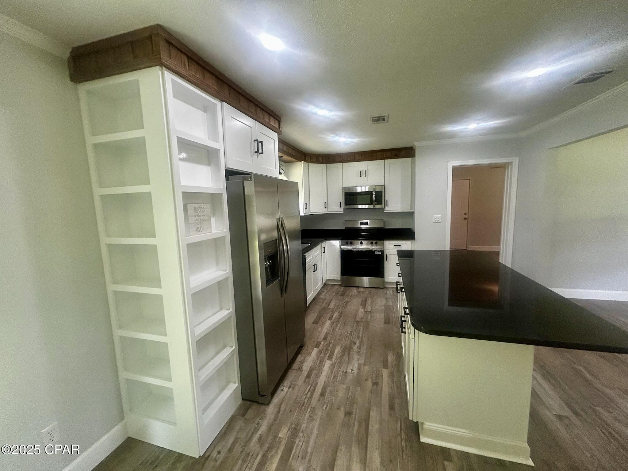 Image 12 For 1117 10th Avenue