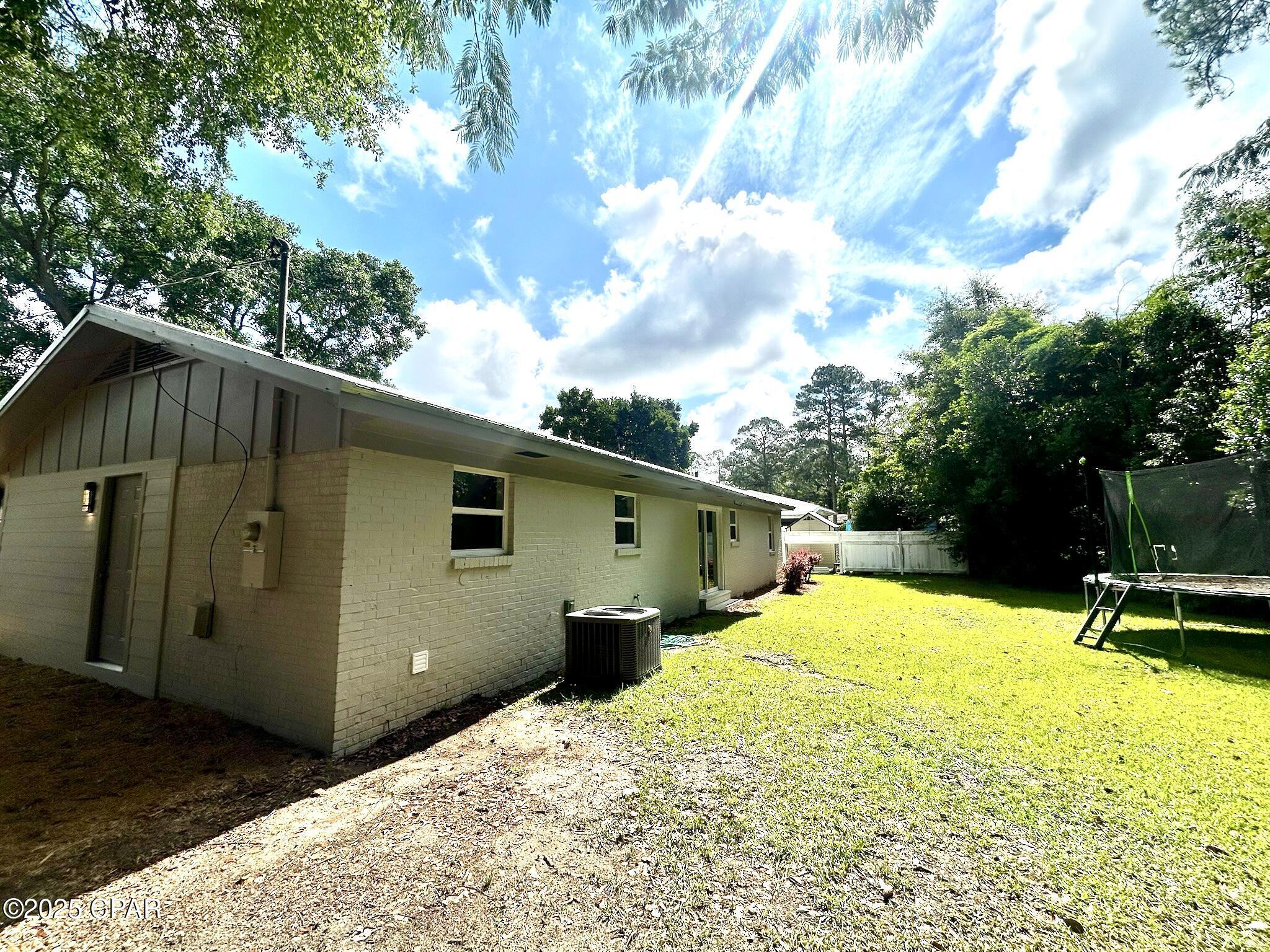 Image 4 For 1117 10th Avenue