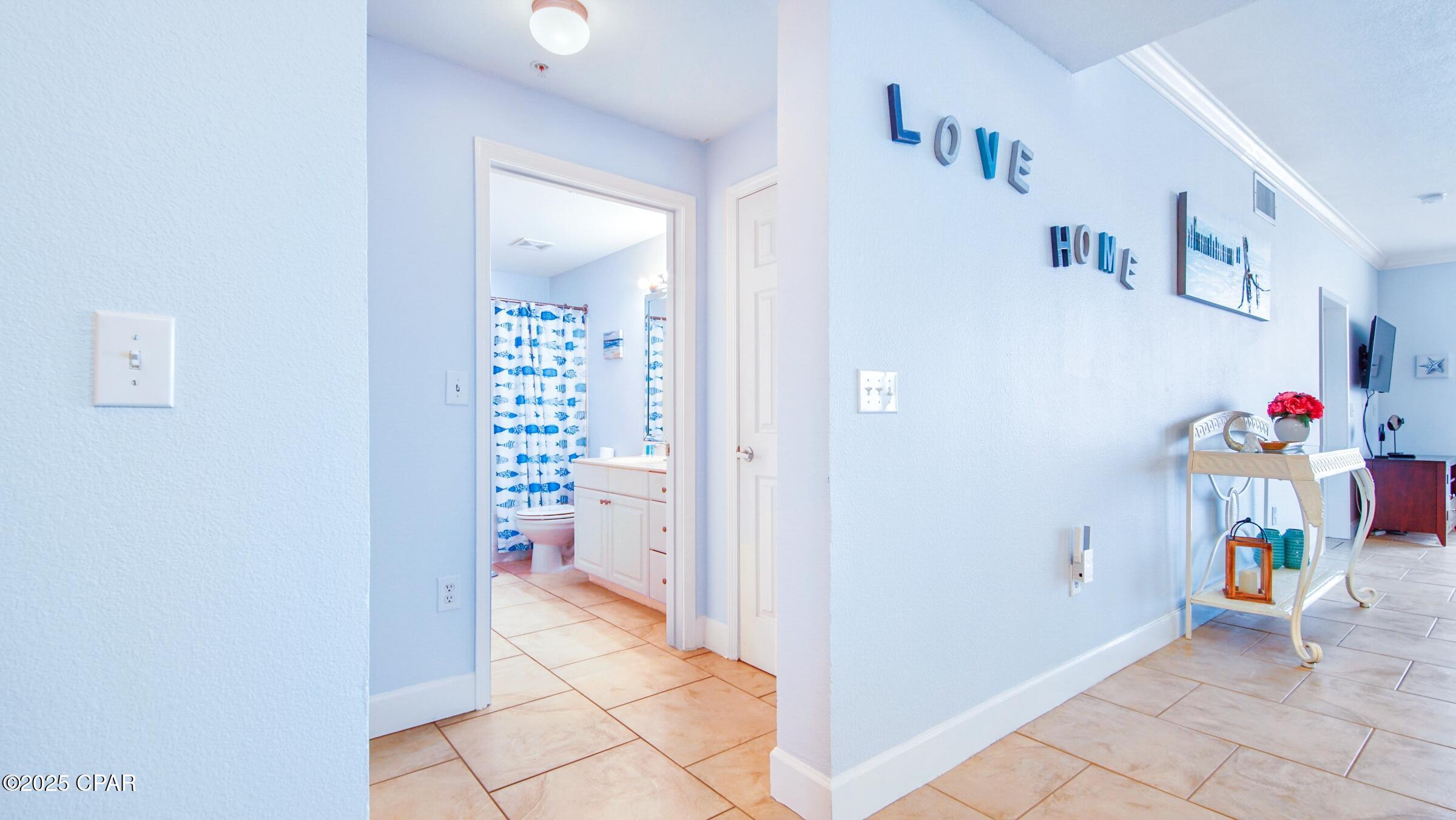 Image 4 For 16819 Front Beach Road 2005