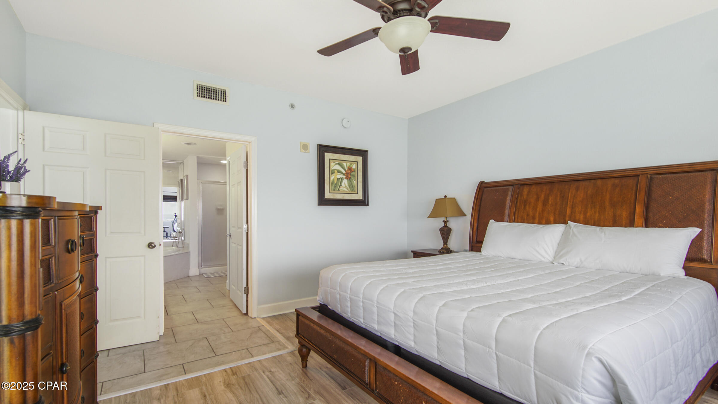 Image 8 For 16819 Front Beach Road 2005