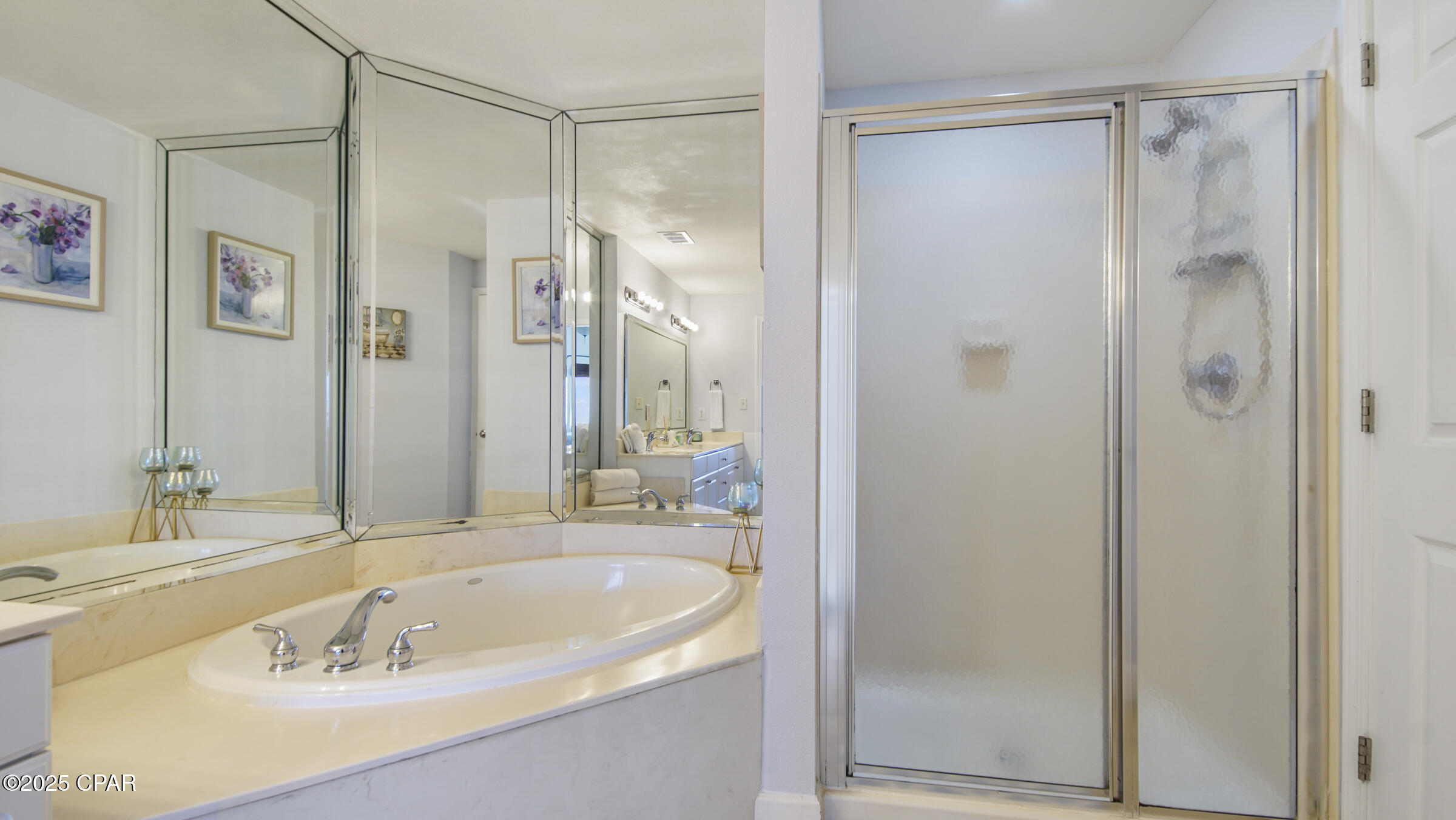 Image 9 For 16819 Front Beach Road 2005