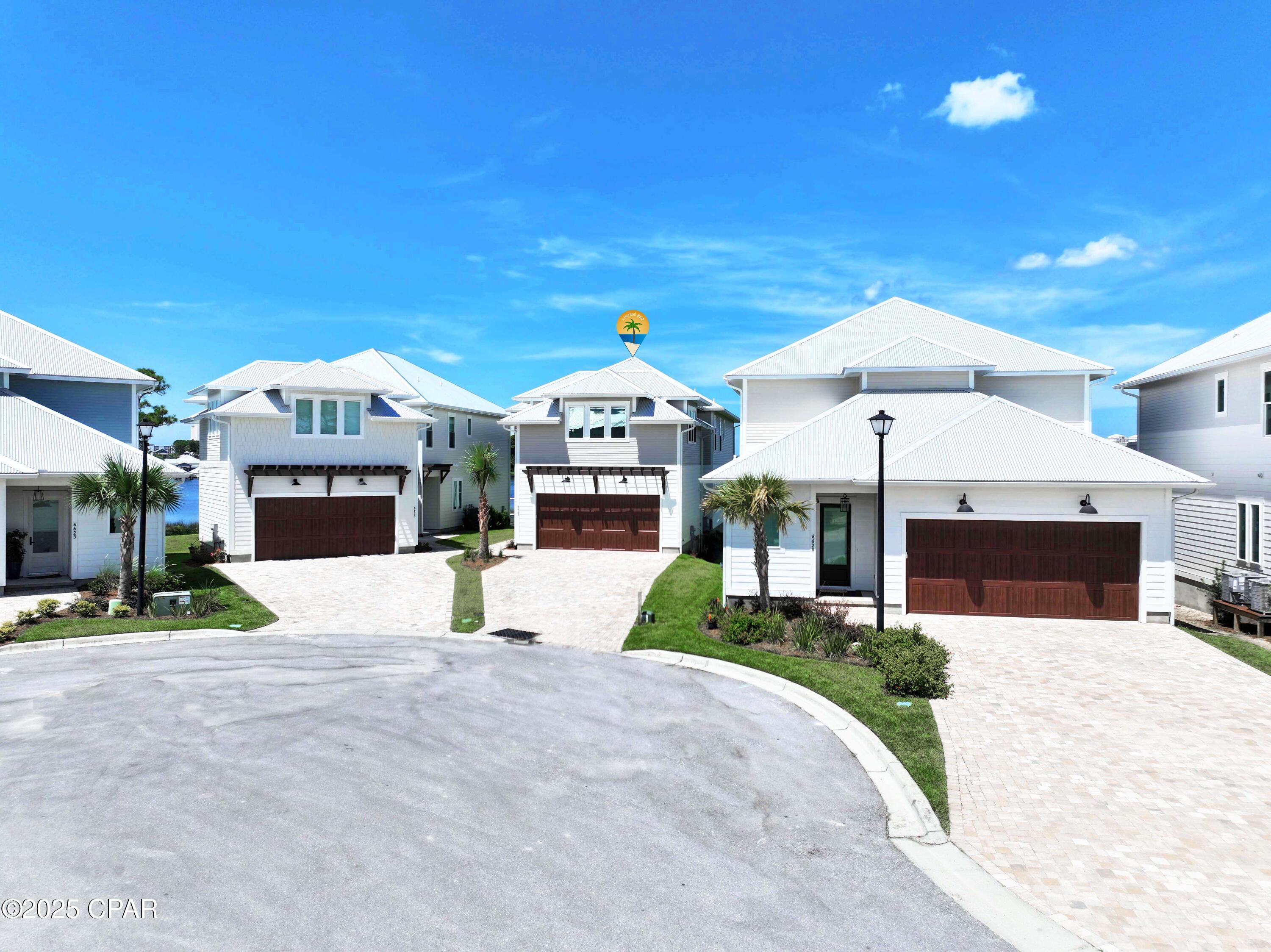 Listing photo id 89 for 6627 Lagoon Drive