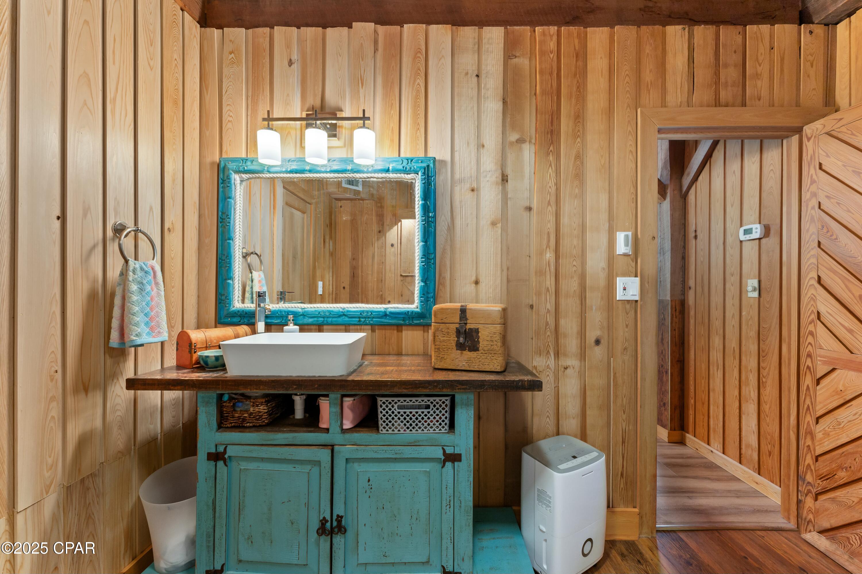 Image 28 For 136 Oak Street