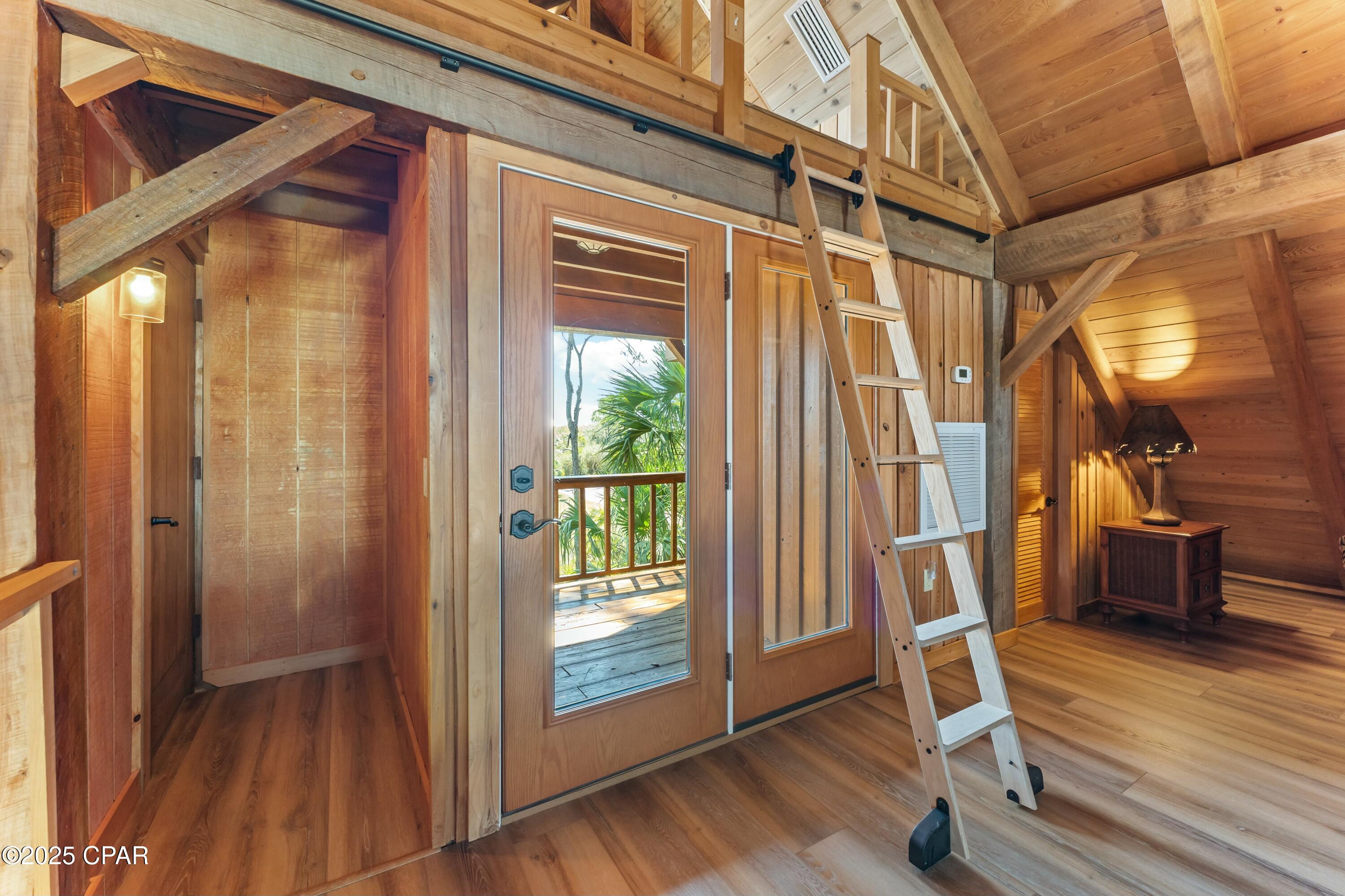 Image 45 For 136 Oak Street