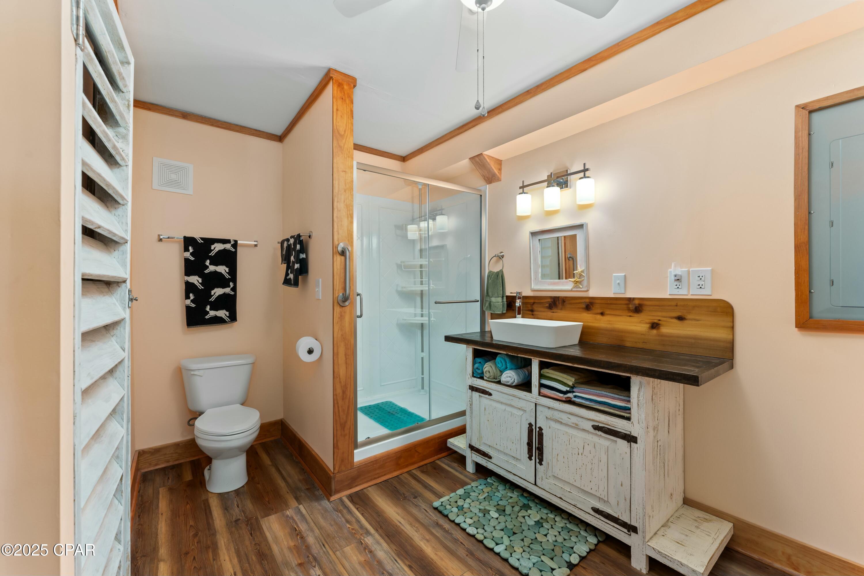 Image 56 For 136 Oak Street