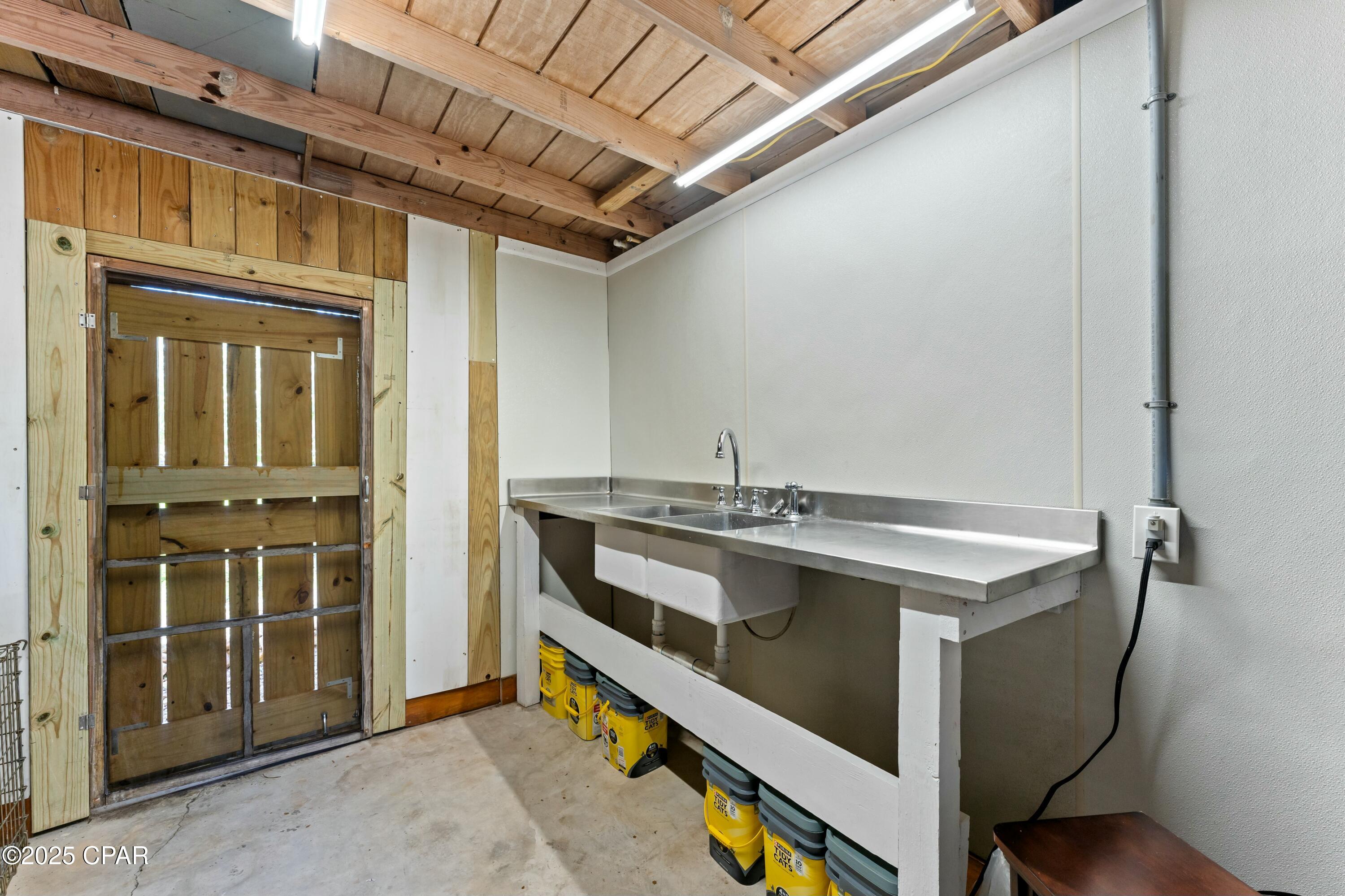 Image 67 For 136 Oak Street