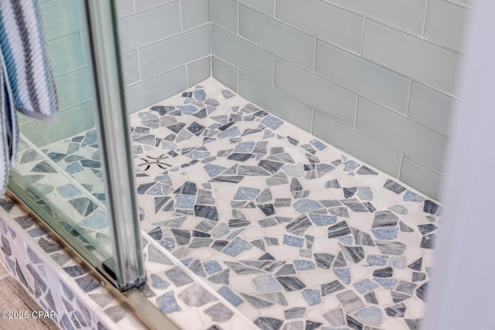 Image 22 For 9850 Thomas Drive 401w