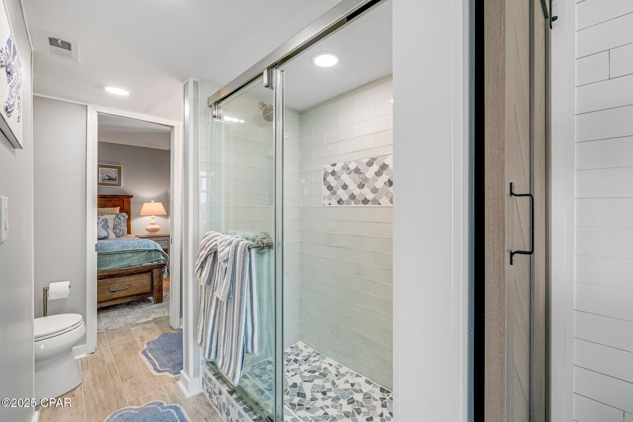 Image 23 For 9850 Thomas Drive 401w