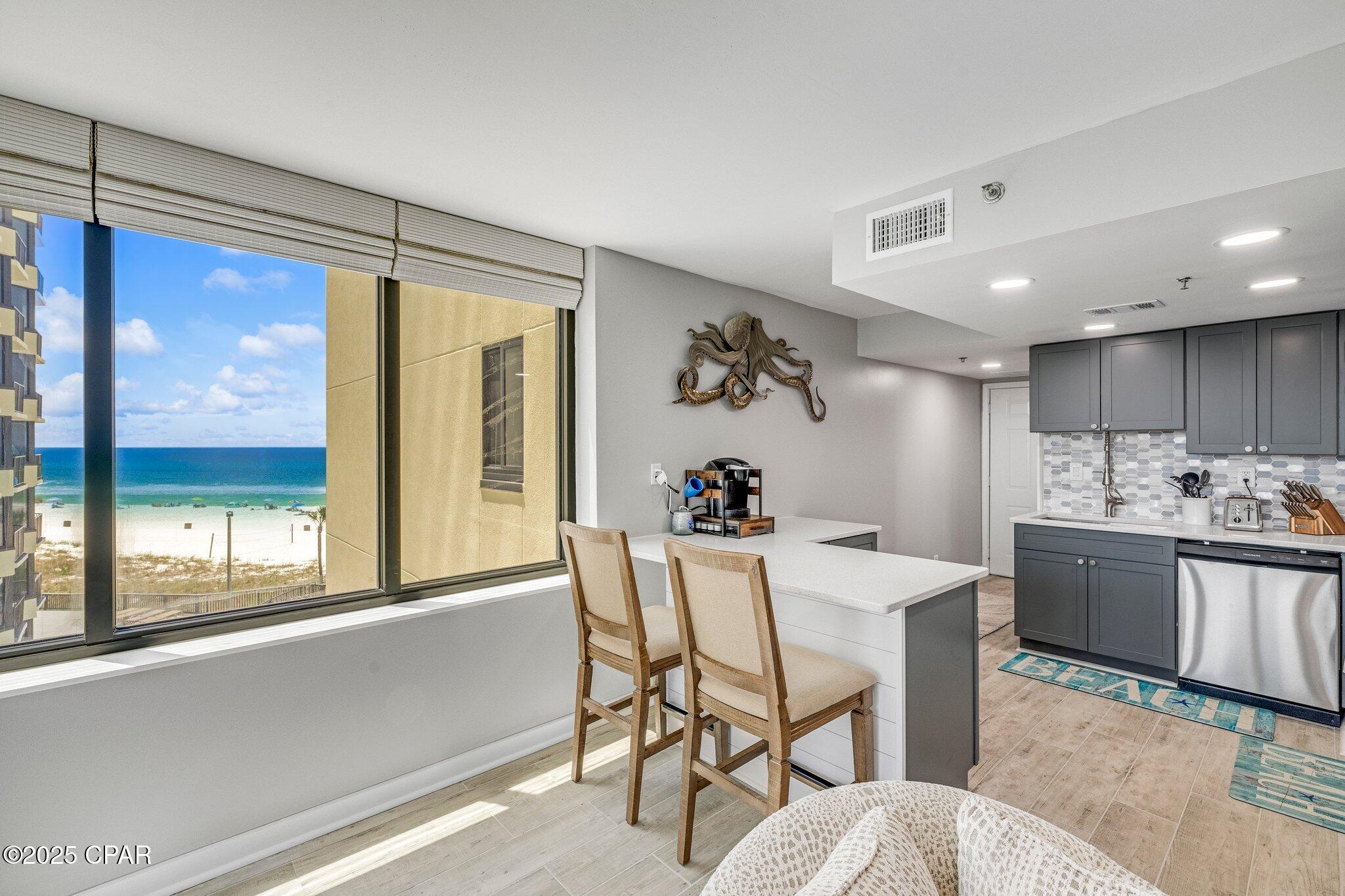 Image 9 For 9850 Thomas Drive 401w